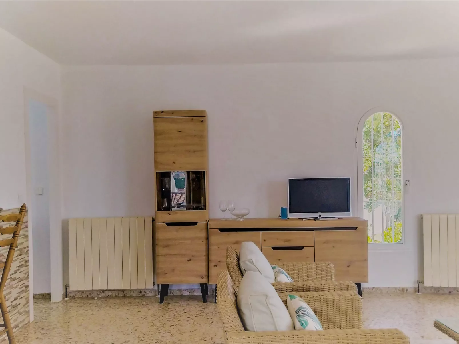 Colombia 16-Inside