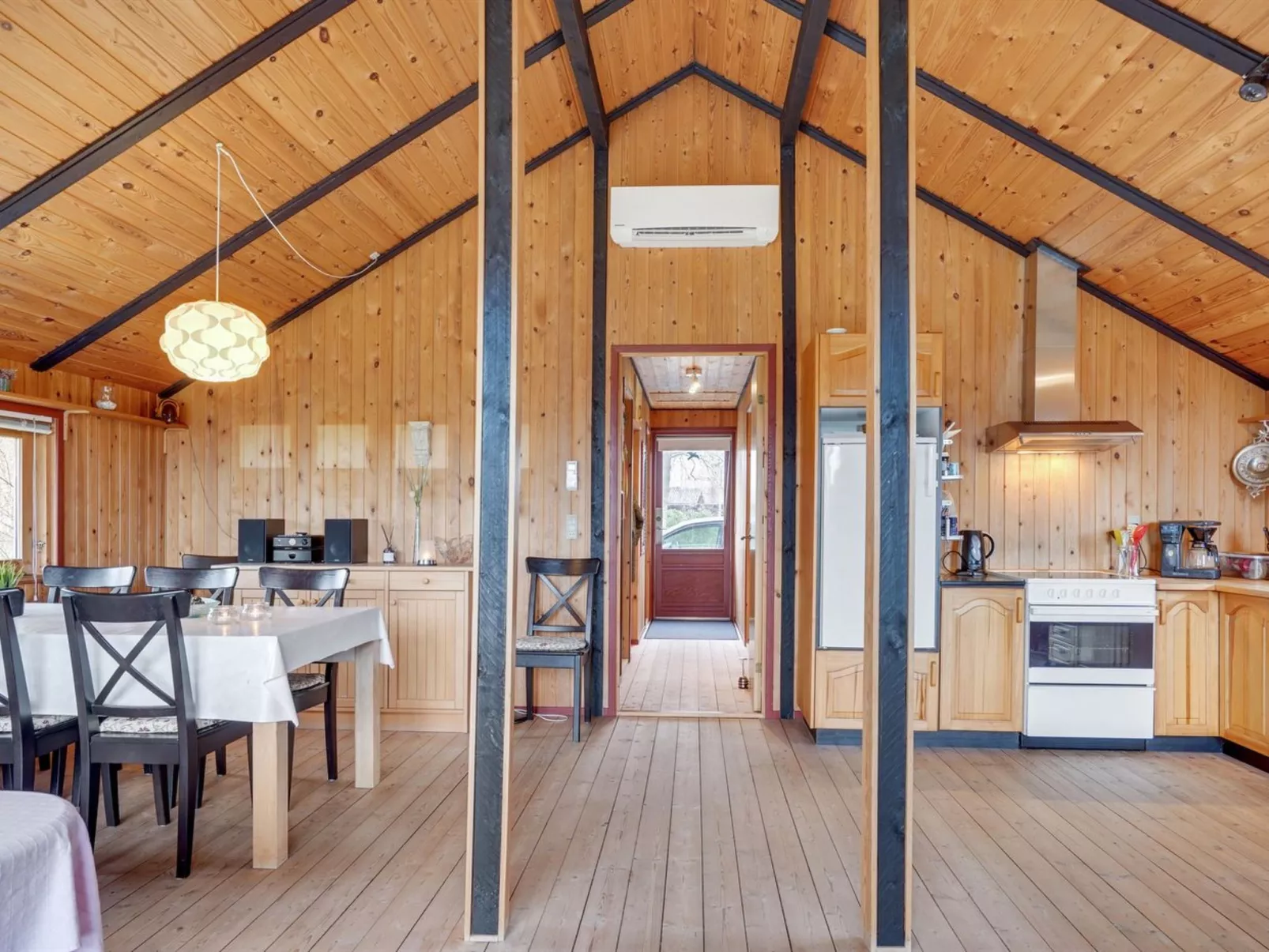 "Folki" - 250m from the sea-Inside