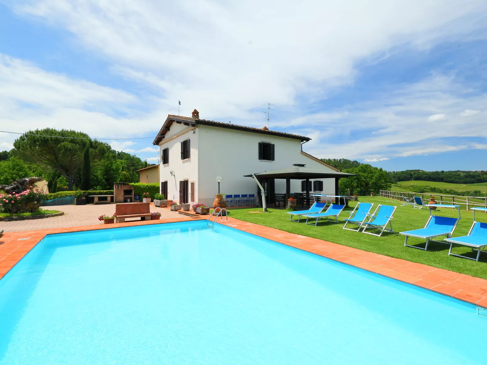 Il Poggetto-Outside