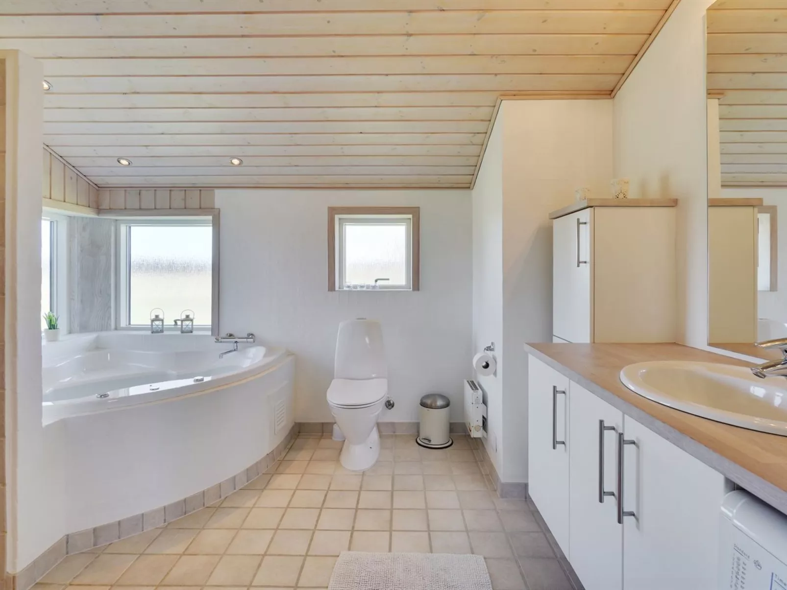 "Heidy" - 450m from the sea-Inside