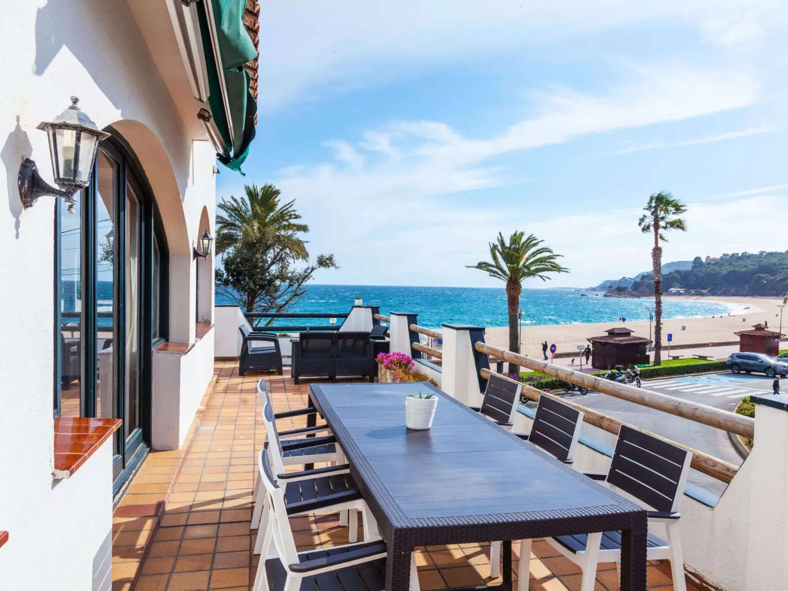 Platja-Inside