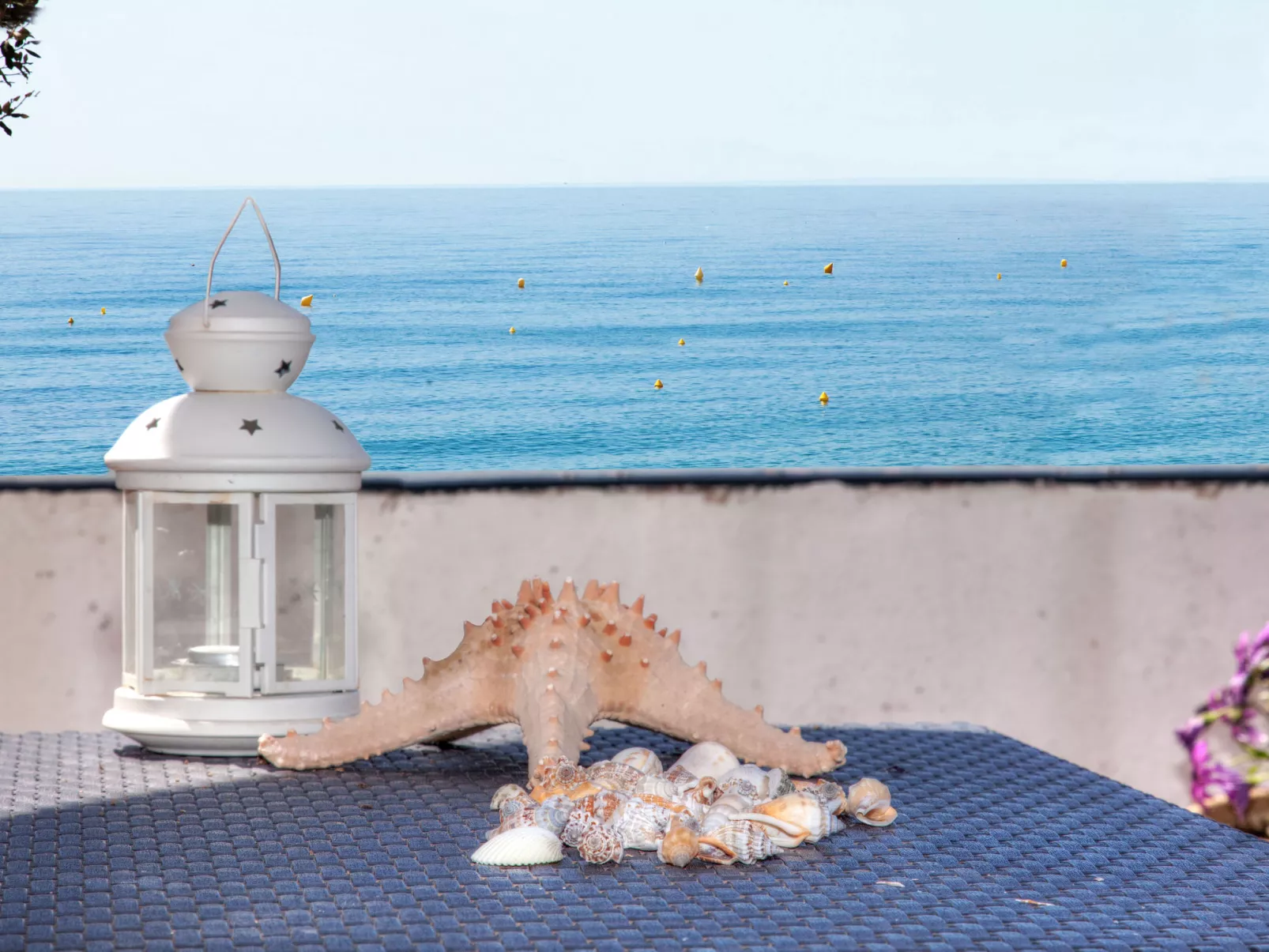 Platja-Outside