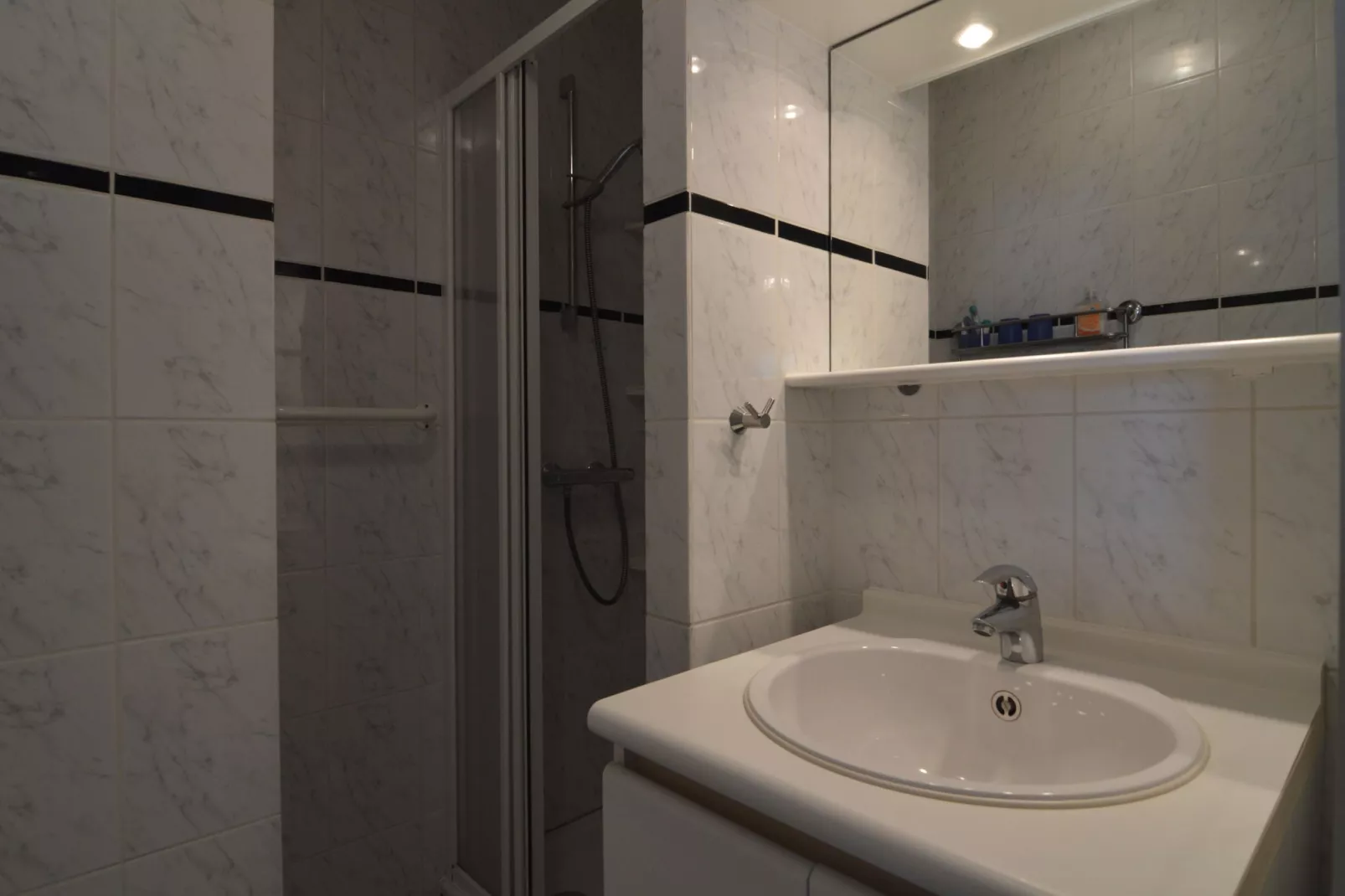 Sunrise-Bathroom