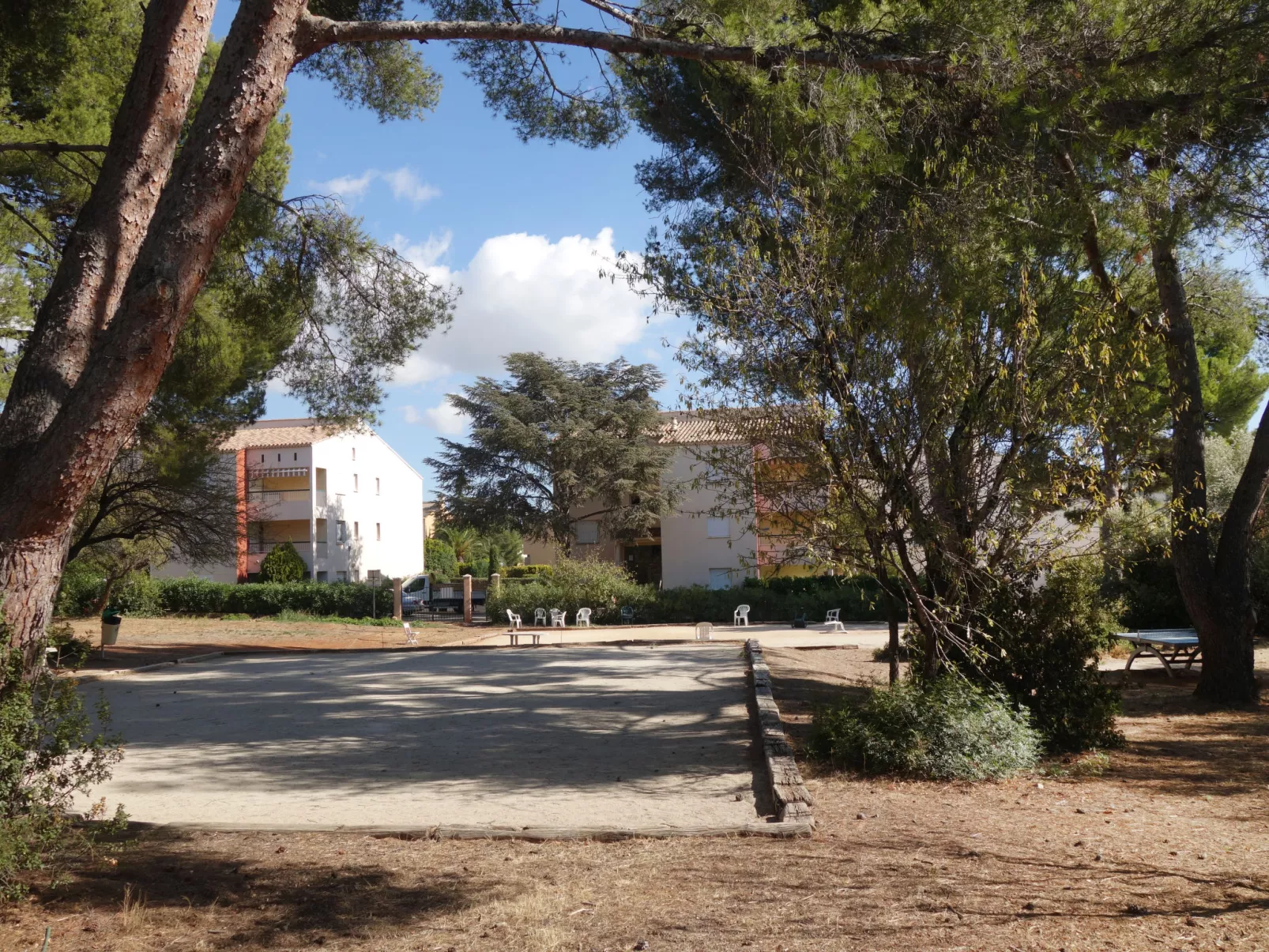 Hameau de Provence-Outside