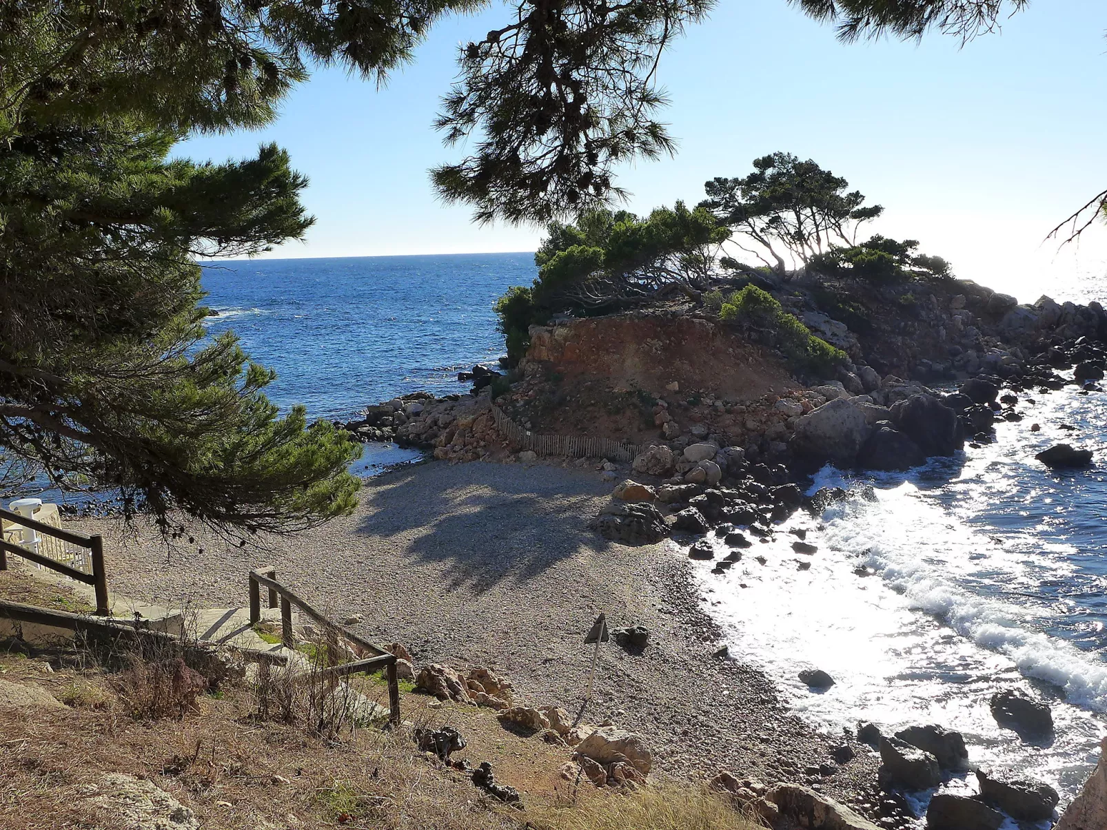 La Calanque d'Or-Outside