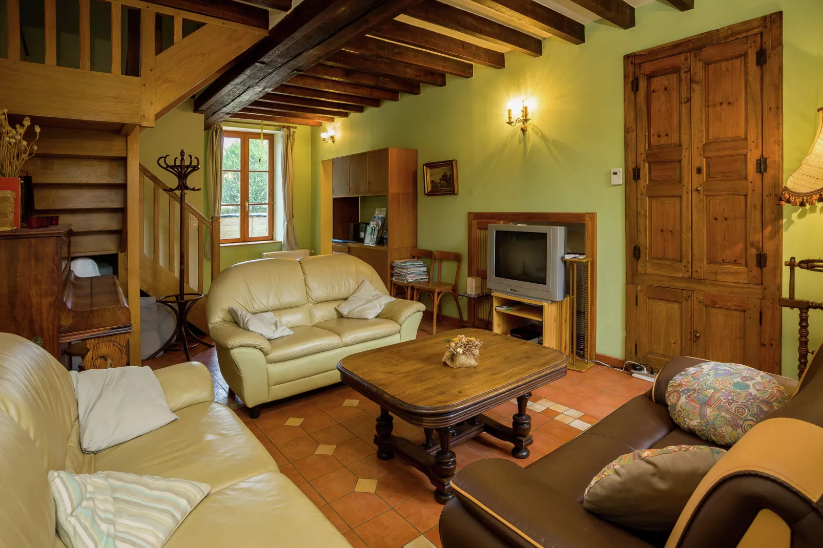 Maison de vacances Diges-Living room