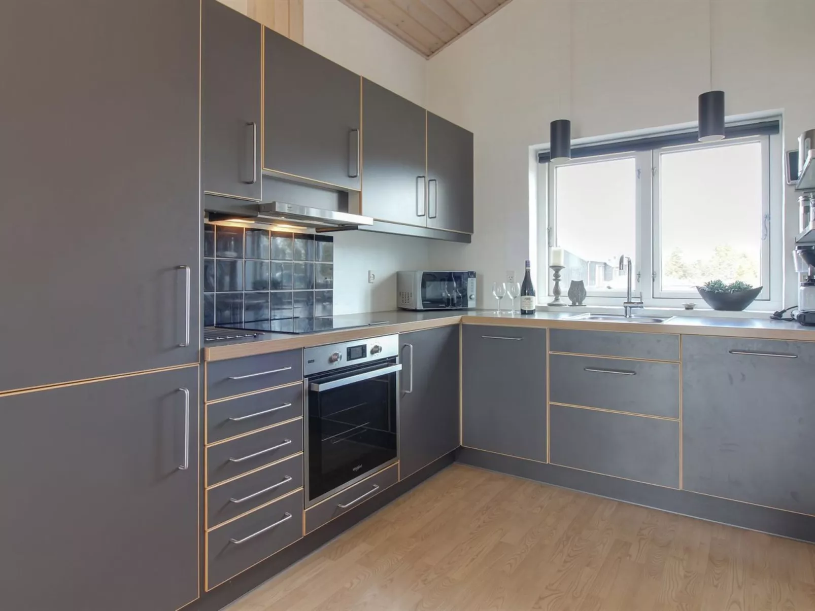"Mayke" - 900m from the sea-Inside