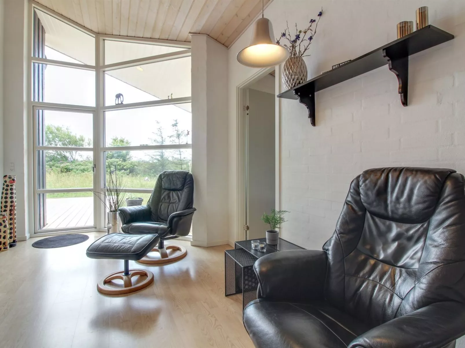 "Mayke" - 900m from the sea-Inside