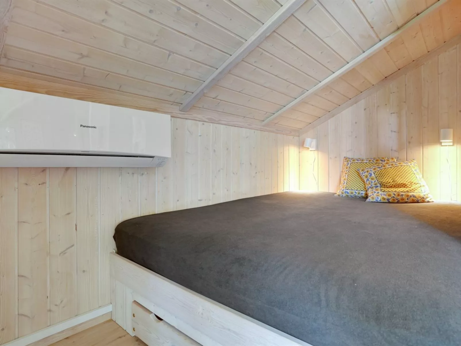 "Brynhild" - 400m from the sea-Inside
