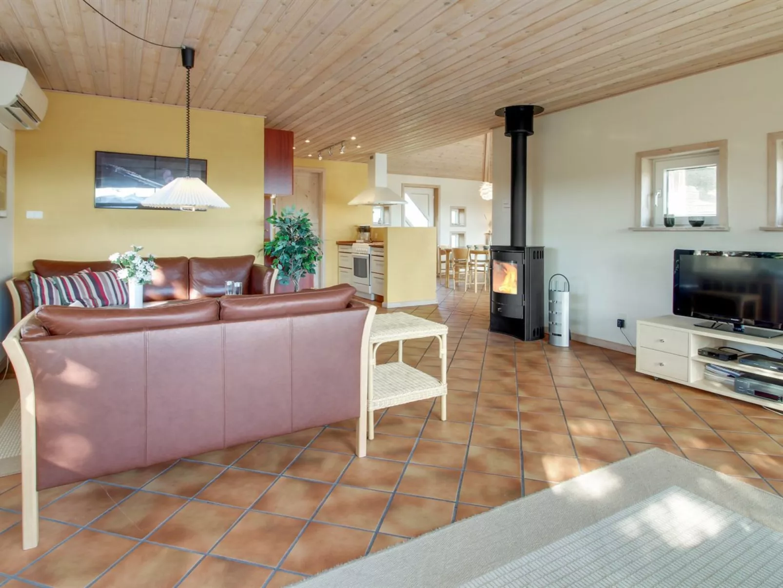 "Brigida" - 500m from the sea-Inside