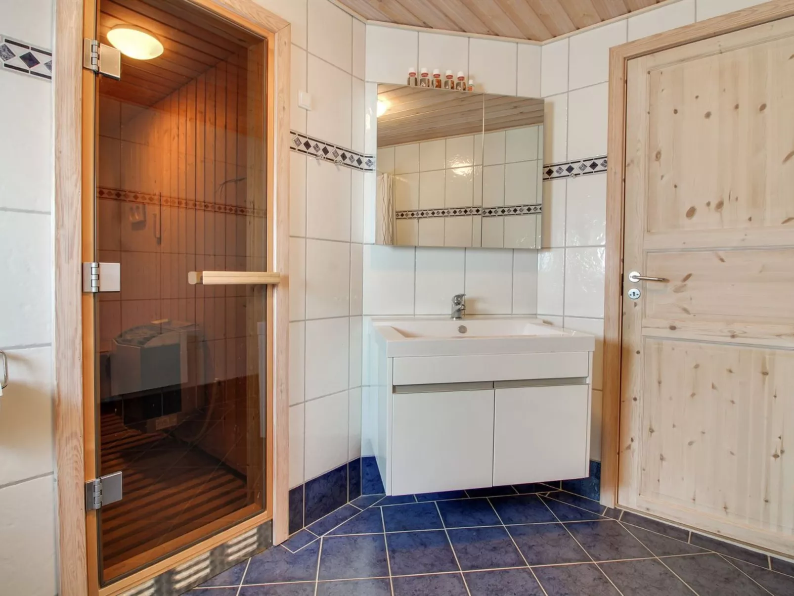 "Brigida" - 500m from the sea-Inside