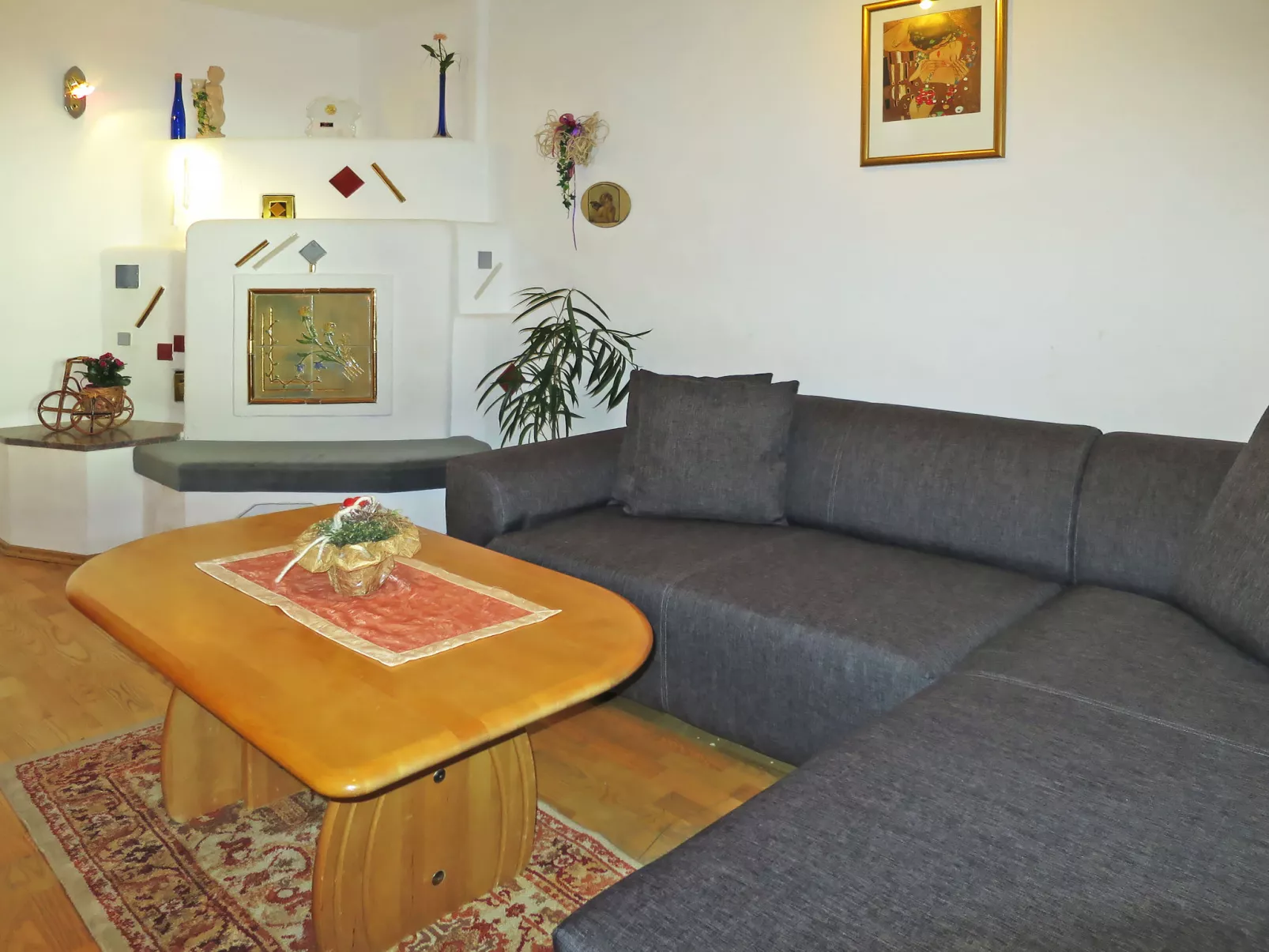 Marianne (FGZ163)-Inside