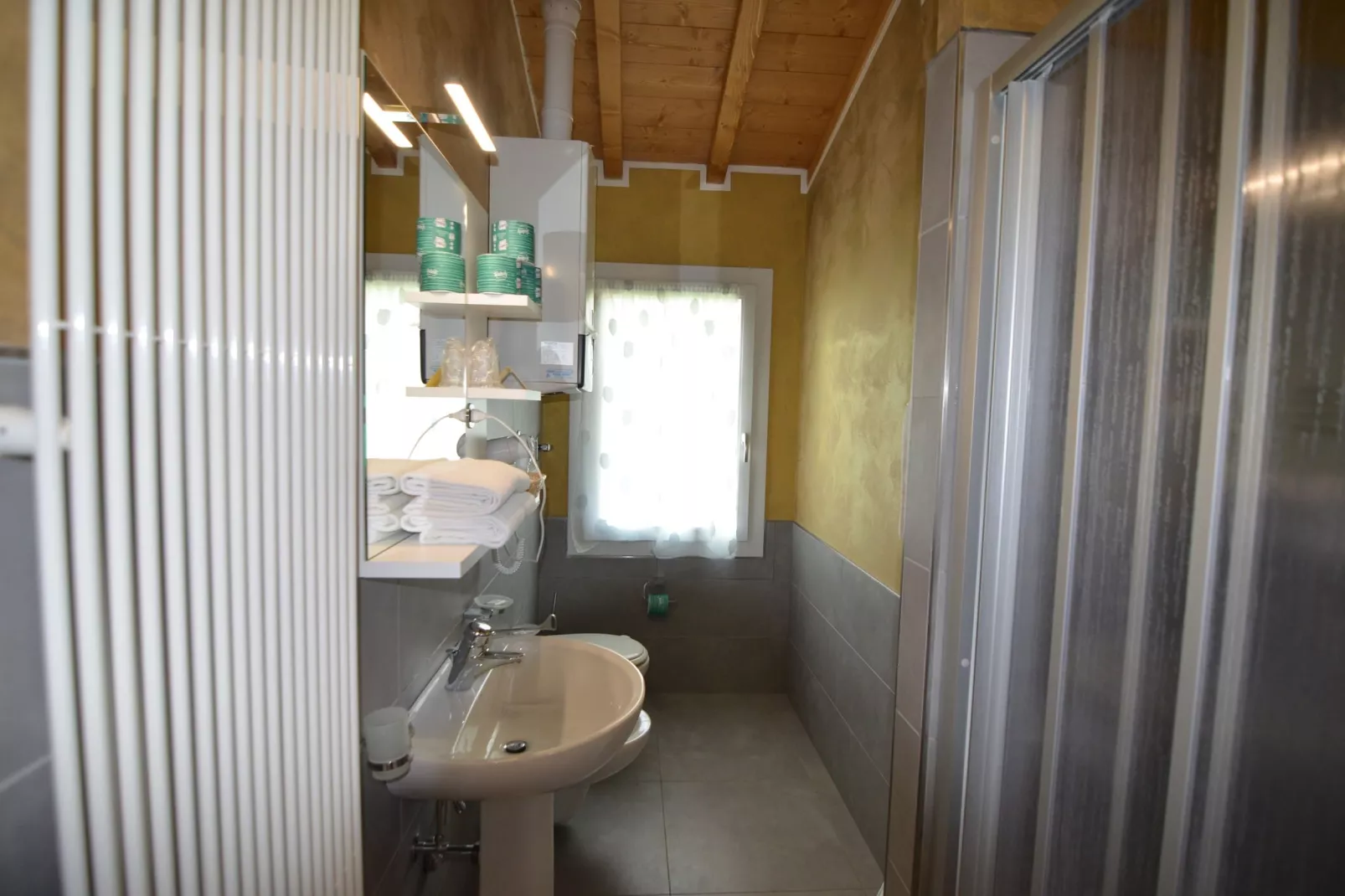Oasi Bianca-Bathroom