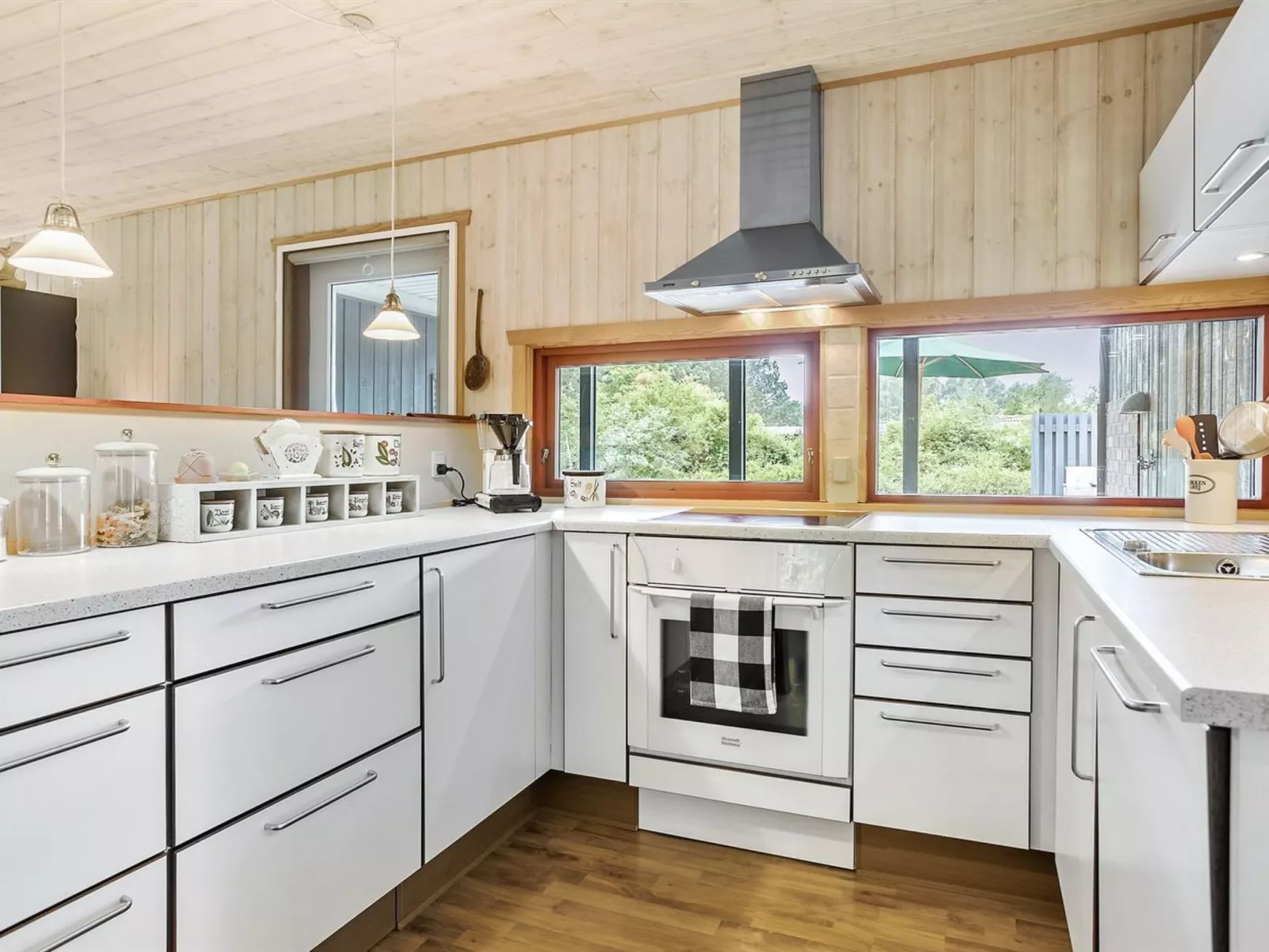"Linda" - 600m from the sea-Inside