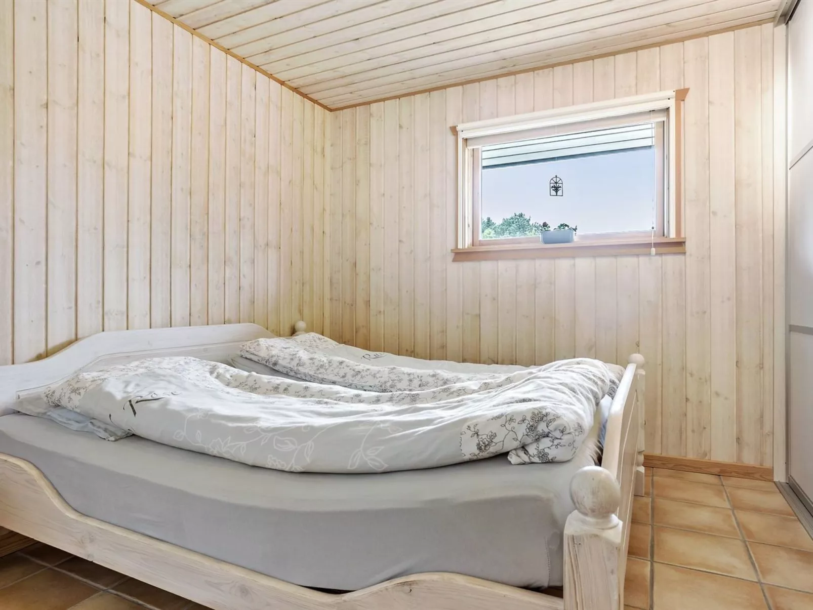 "Linda" - 600m from the sea-Inside