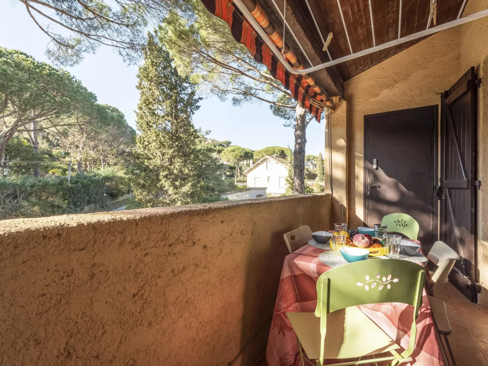 Gigaro Plage-Outside