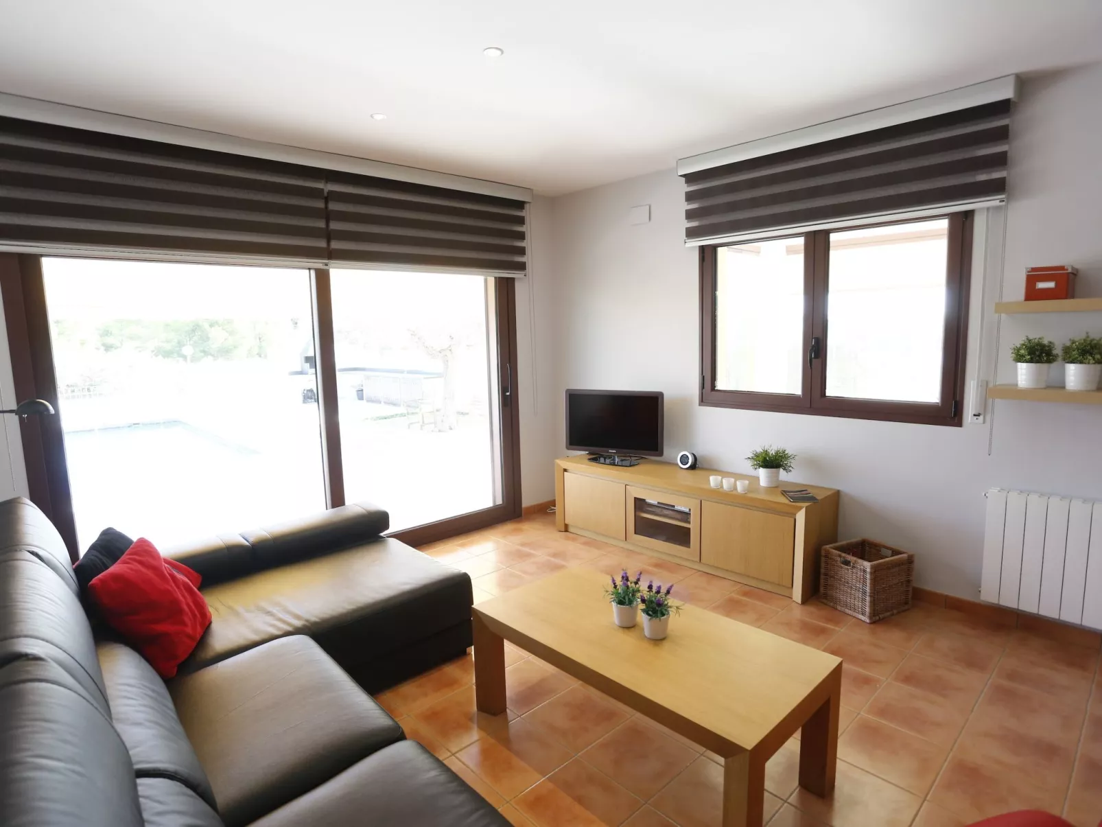 Perales-Inside