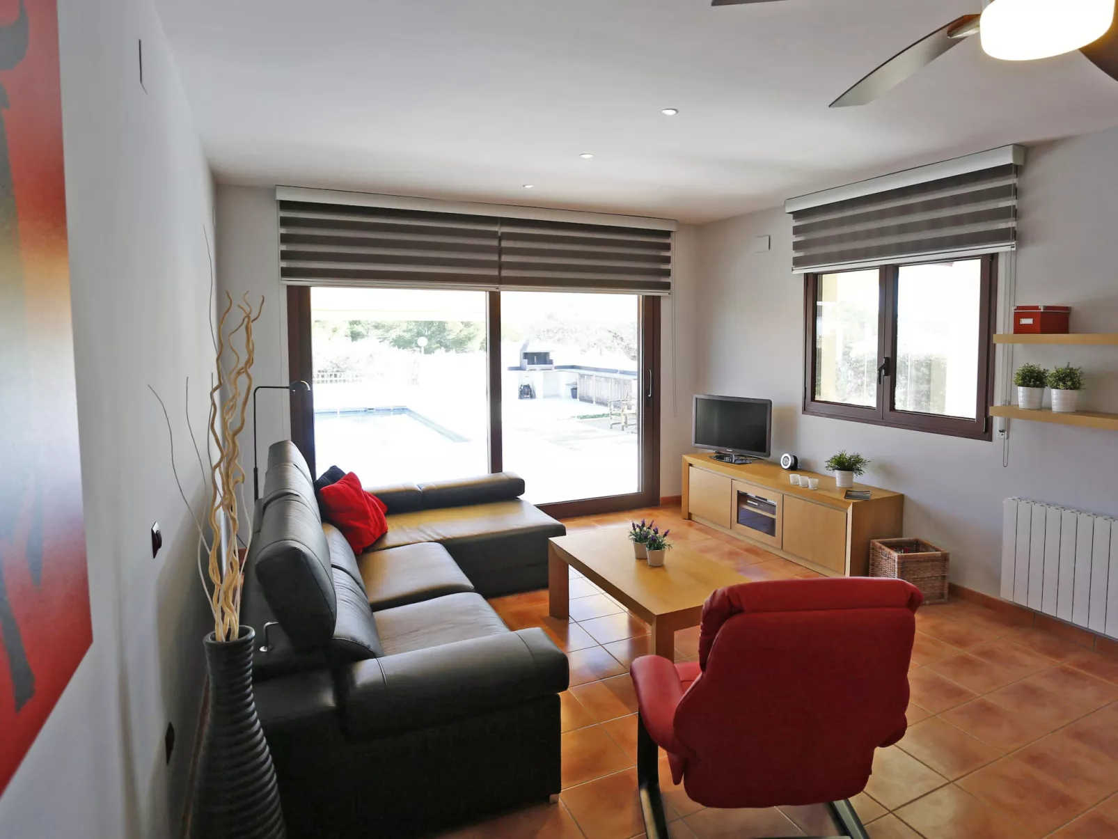 Perales-Inside