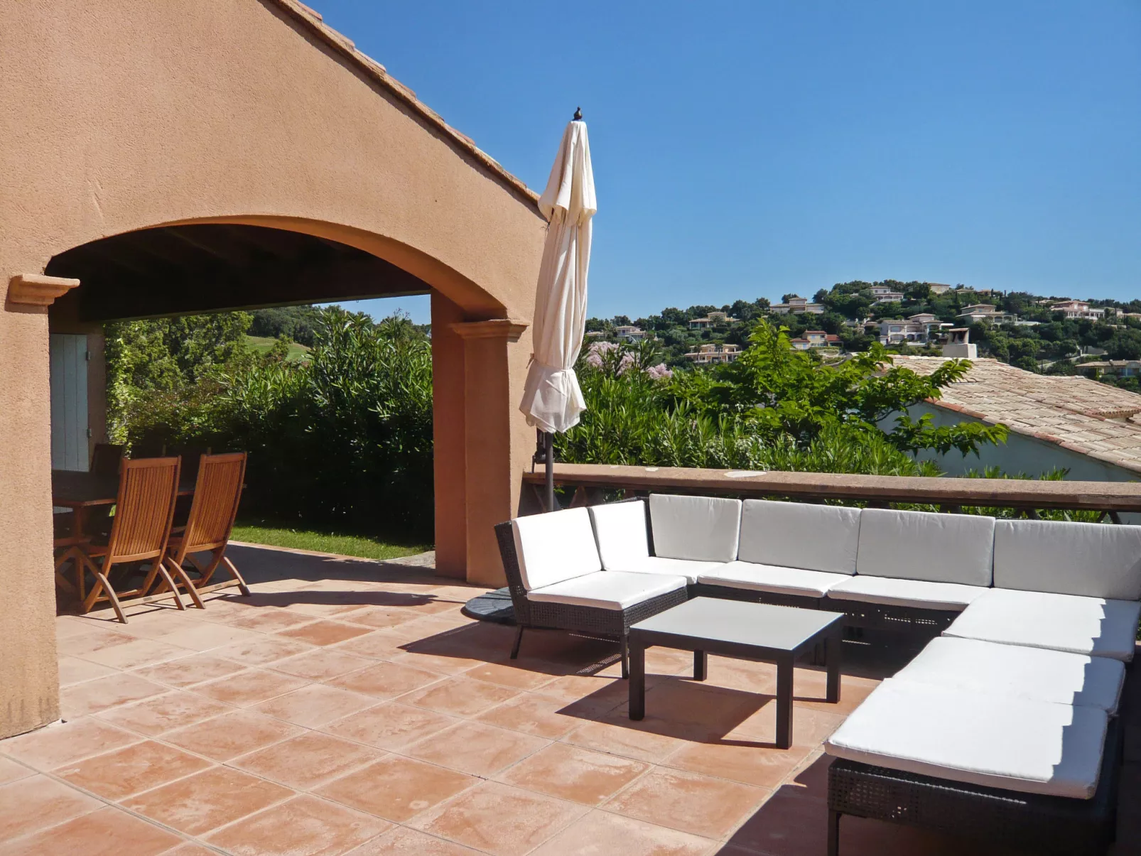  La Bastide Rose-Outside