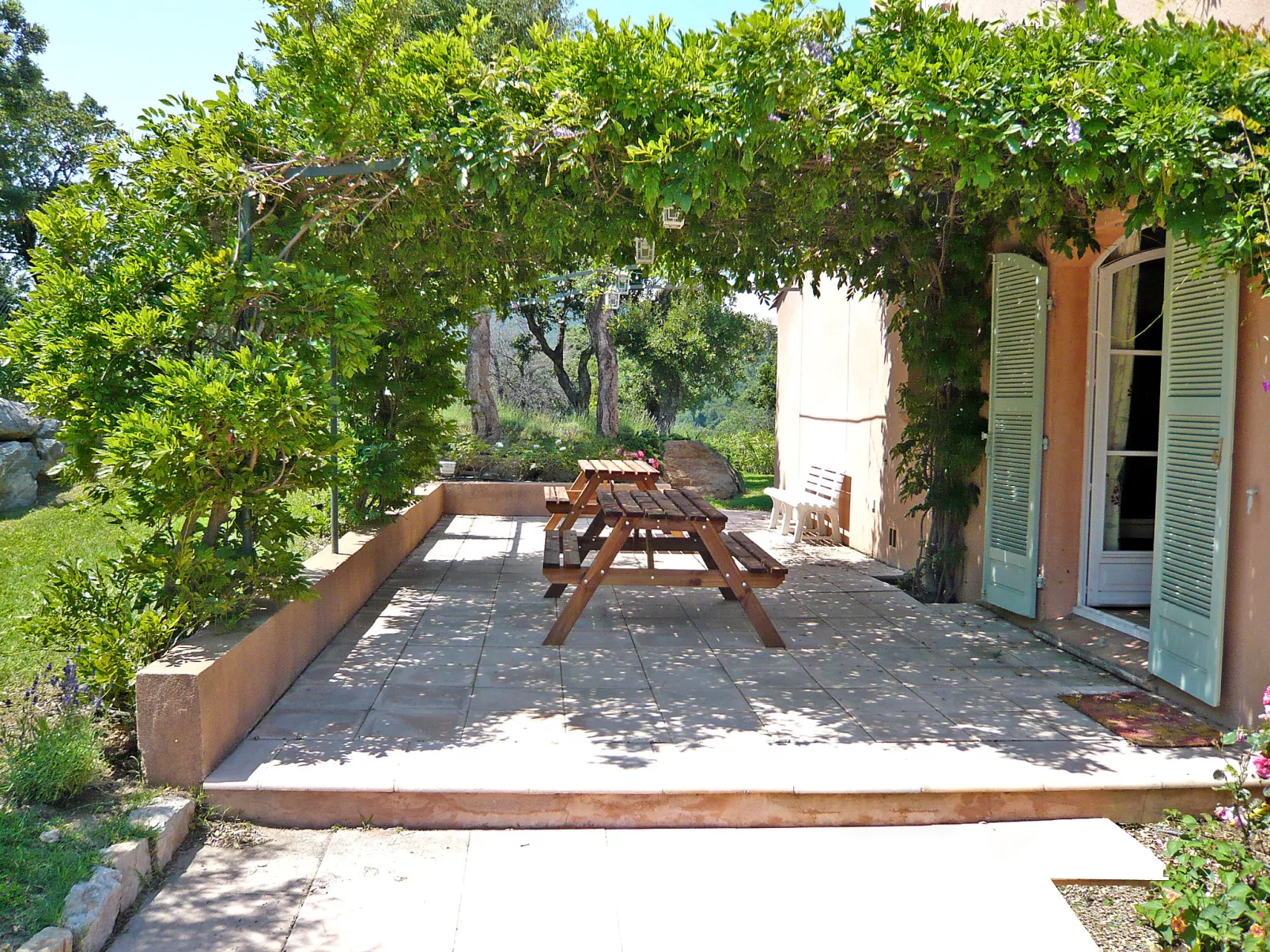  La Bastide Rose-Outside