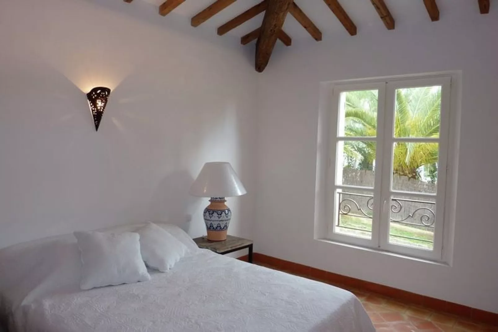 Villa Fleur Rouge-Bedroom