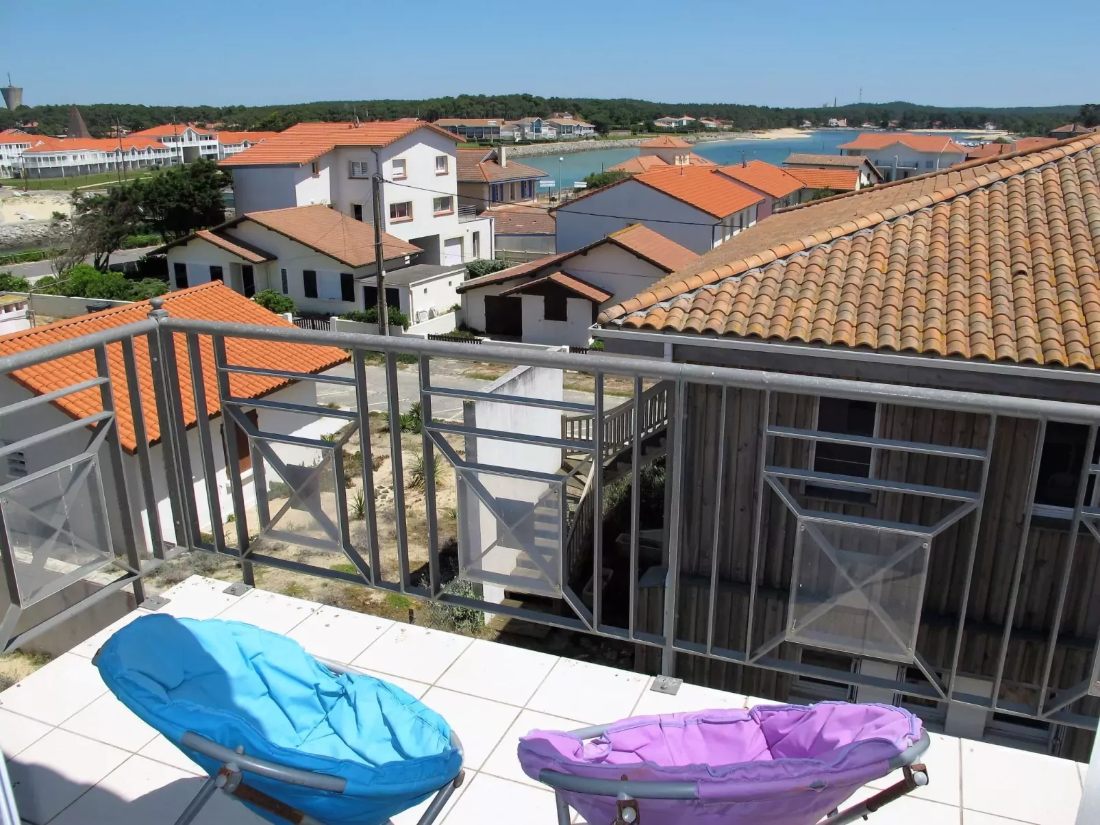 Côte Sud-Outside