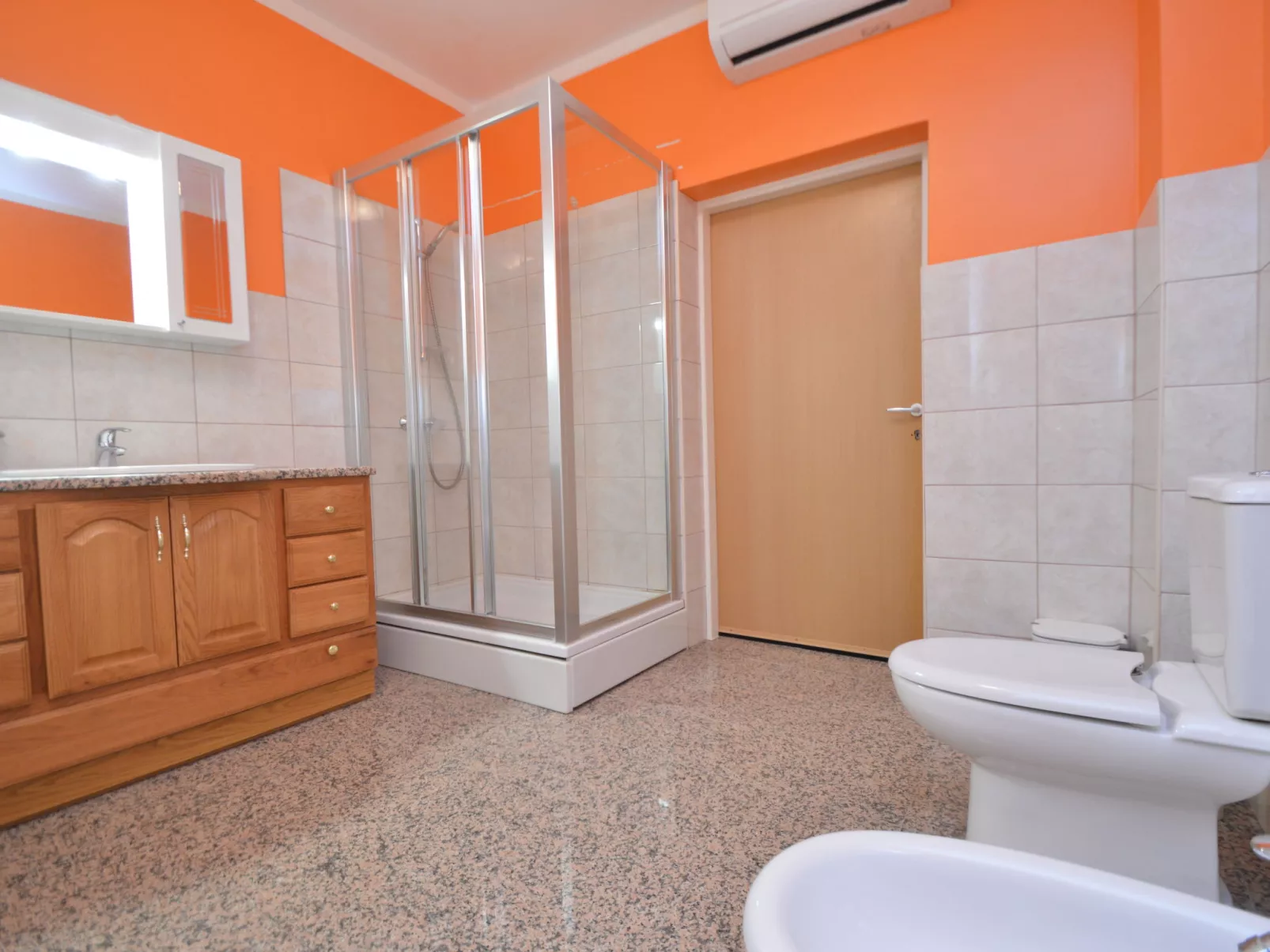 Villa Kursar-Inside