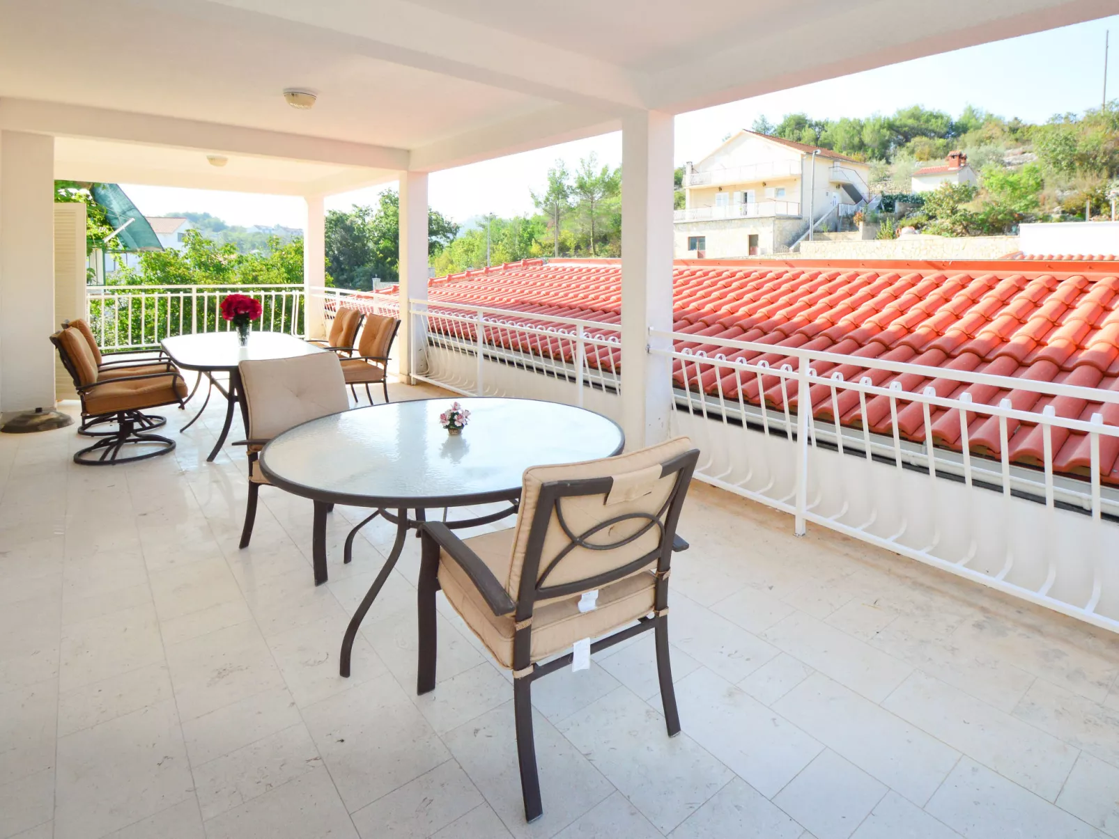 Villa Kursar-Inside
