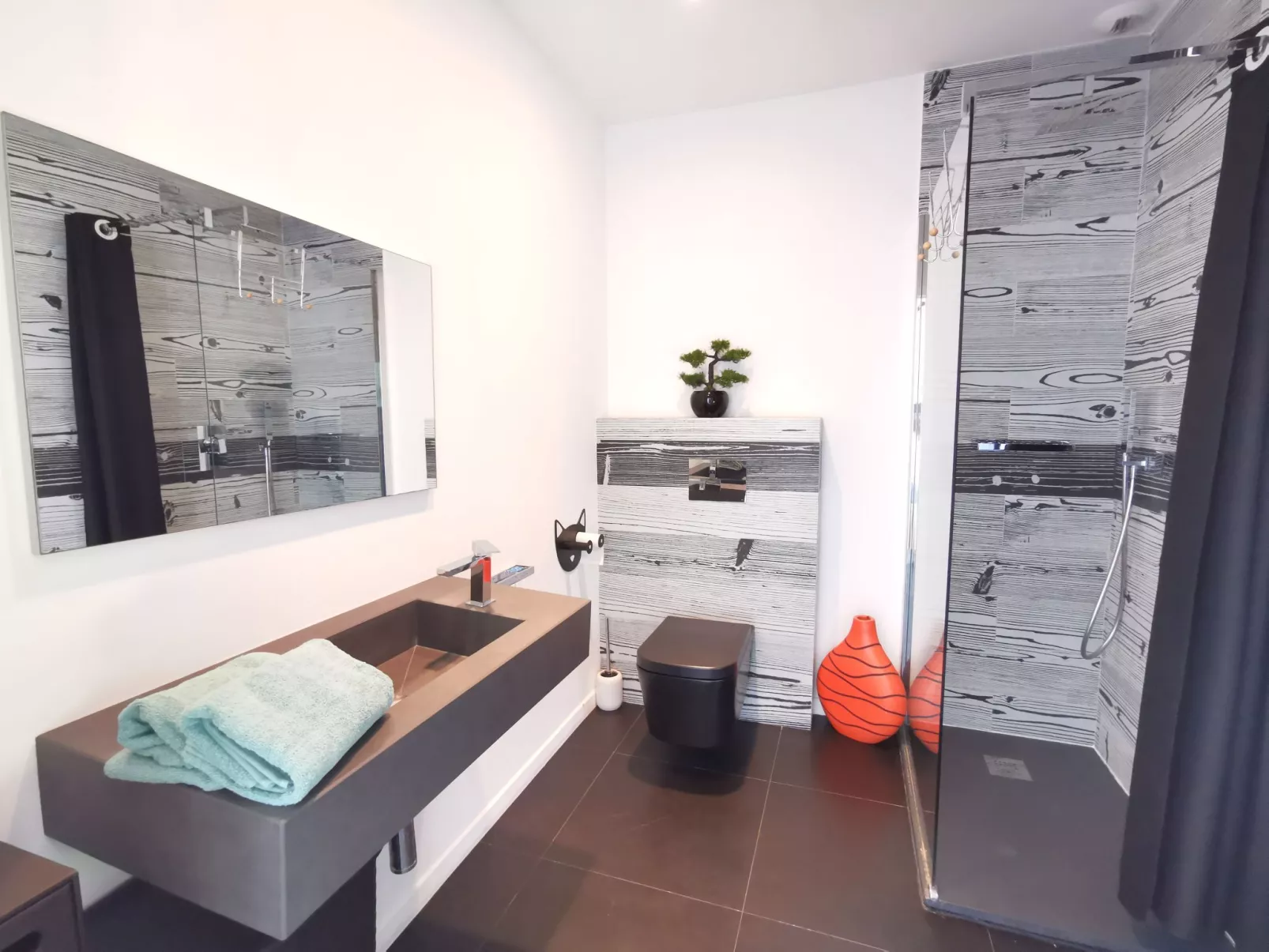 Les Oliviers-Drinnen