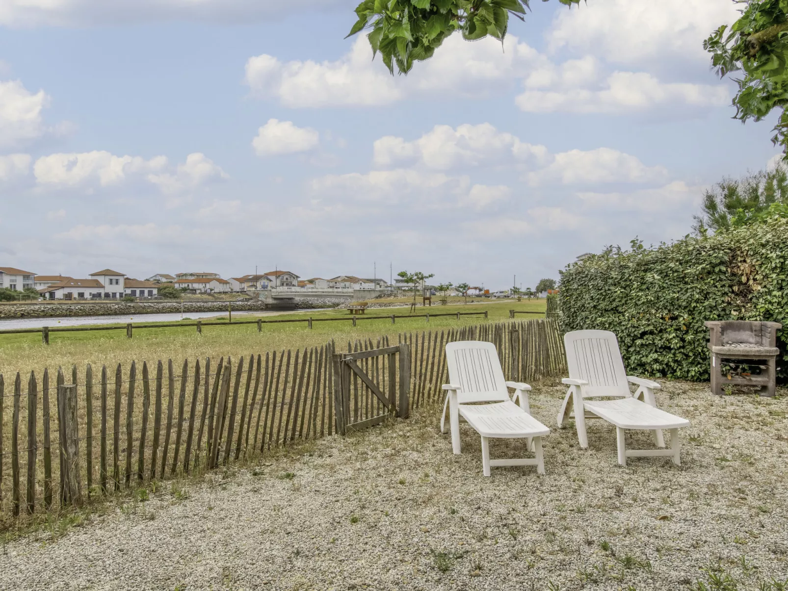 Le Hameau des Pêcheurs-Outside