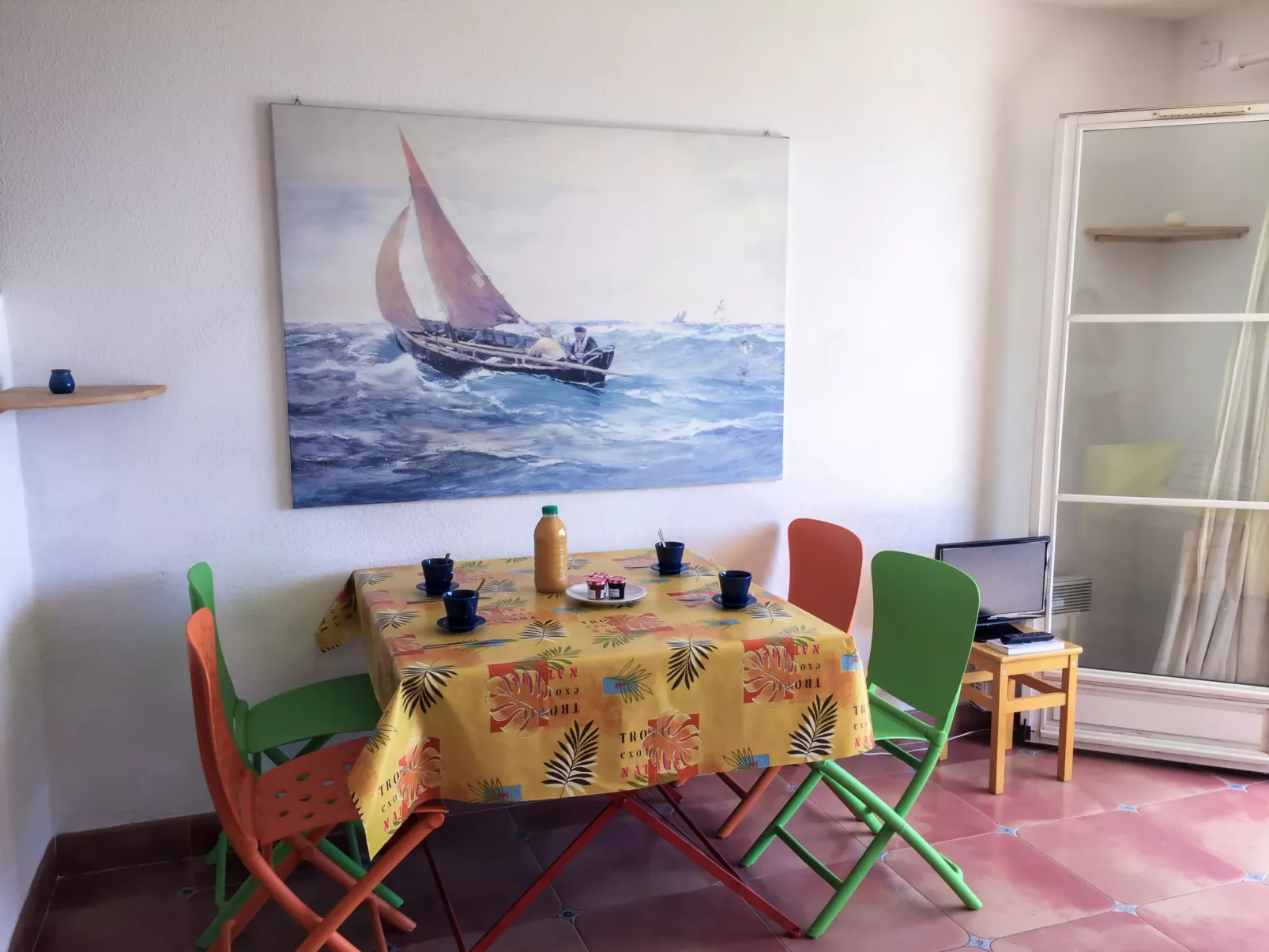 Le Petit Village-Dedans