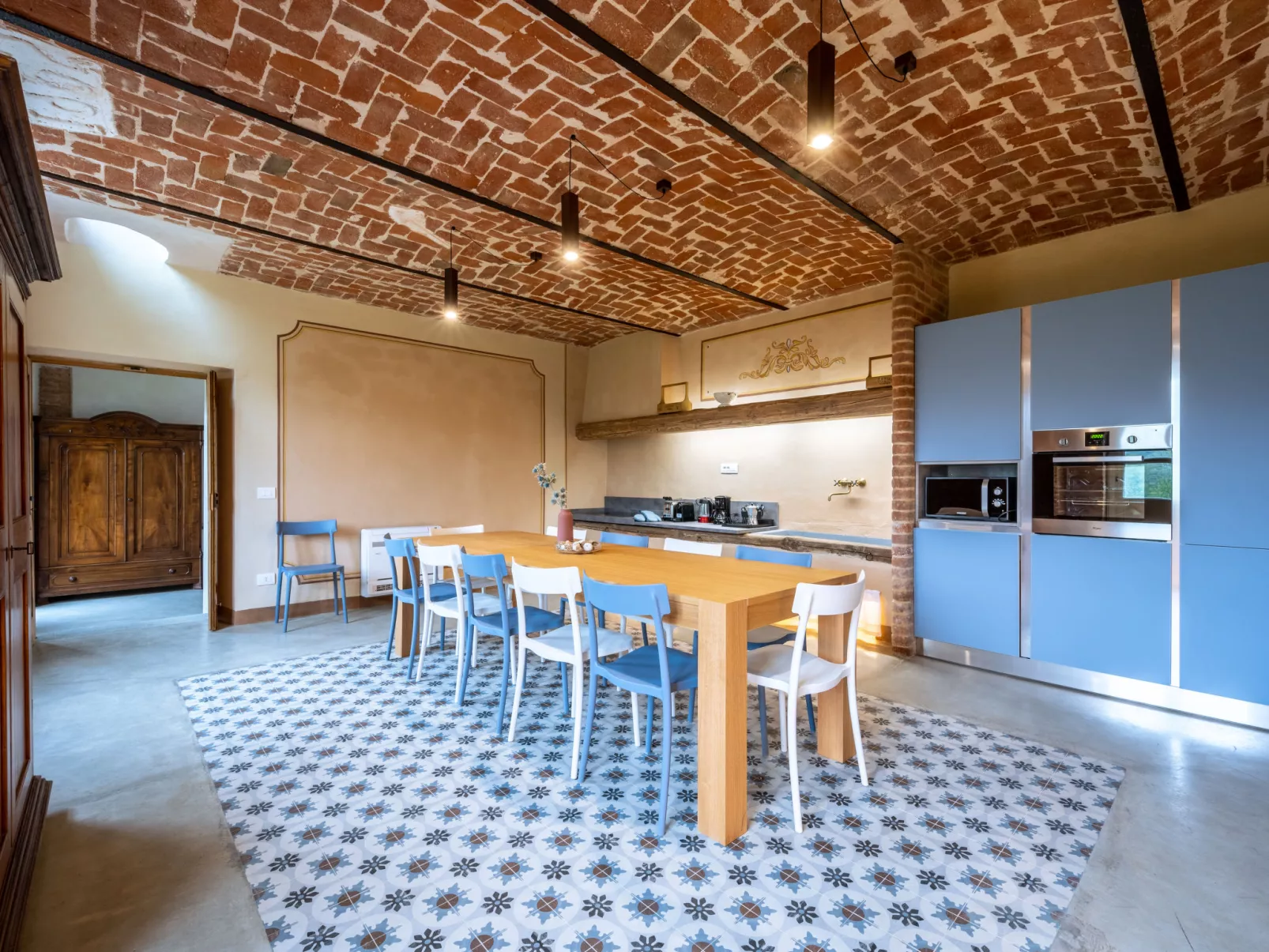 Tenuta Margherita-Inside