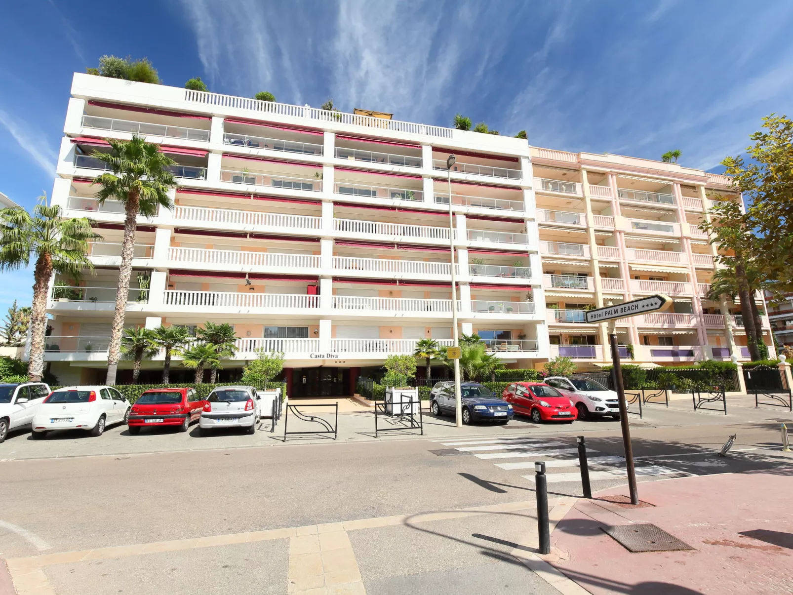 Casta Diva-Outside