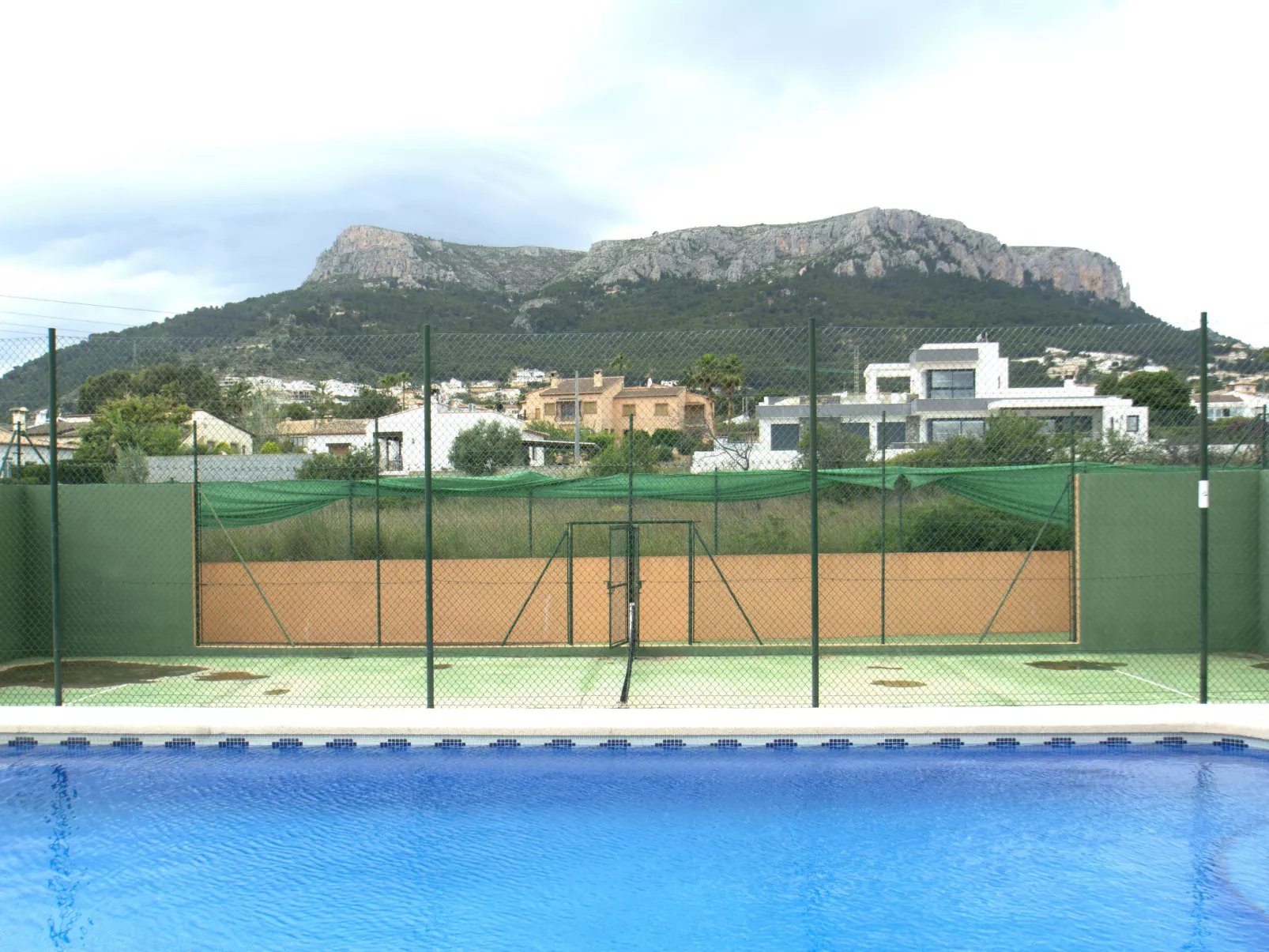 Solpadel-Outside