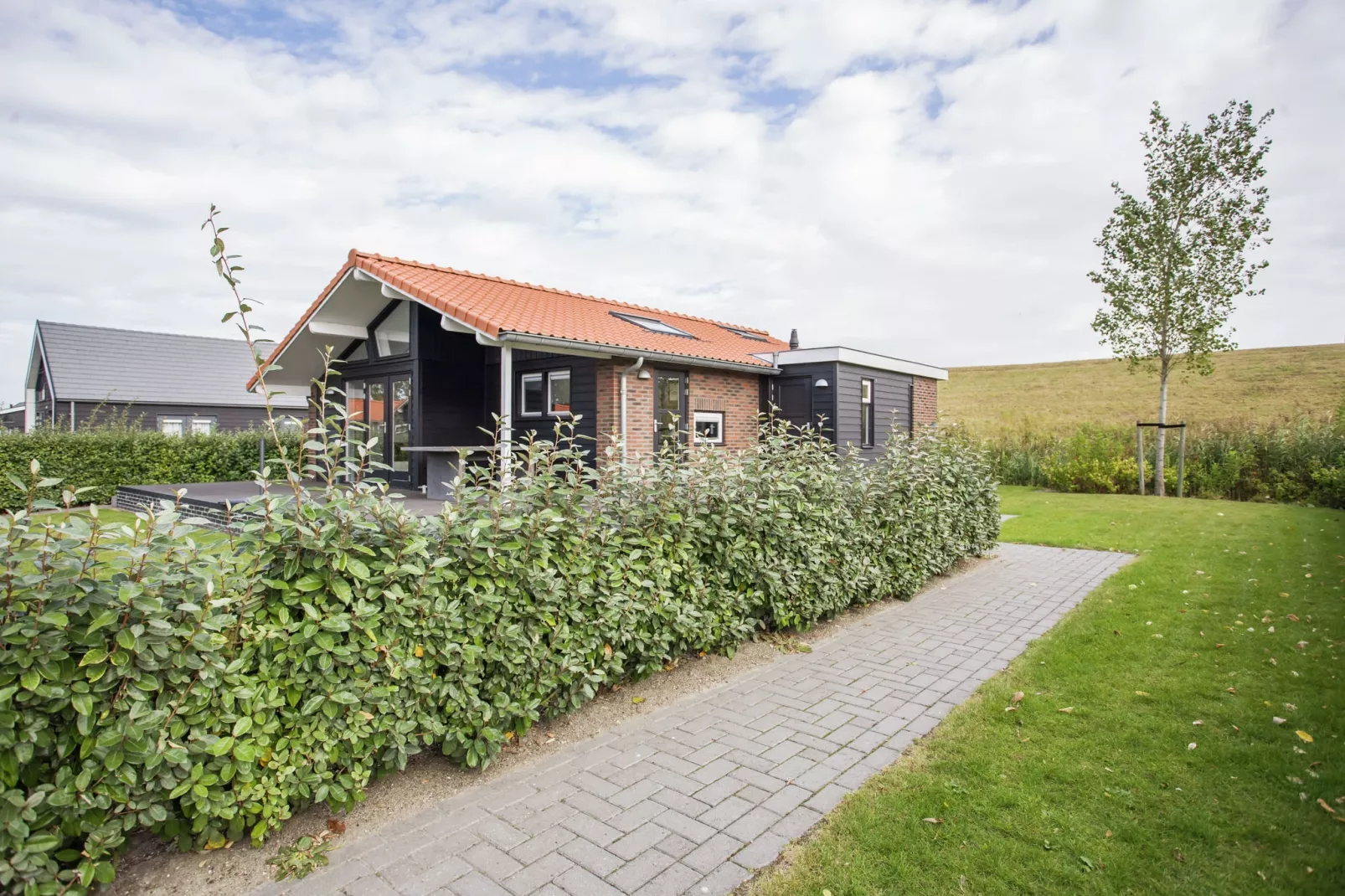 Aan de Oosterschelde-Exterior summer