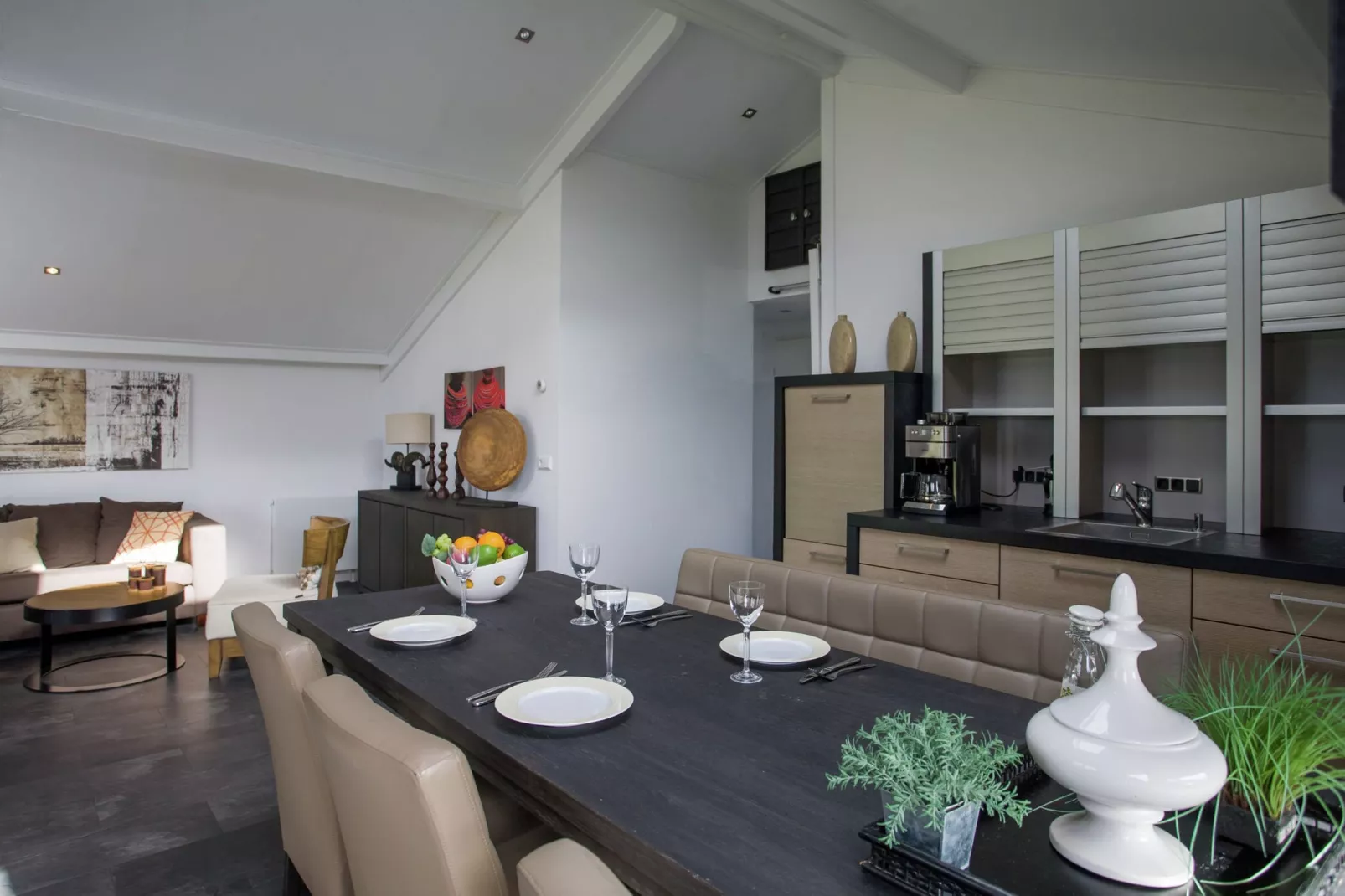 Aan de Oosterschelde-Dining room