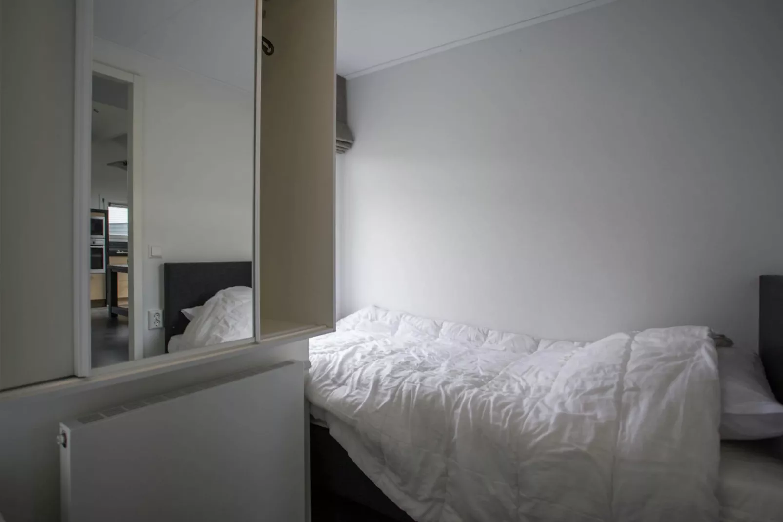 Aan de Oosterschelde-Bedroom