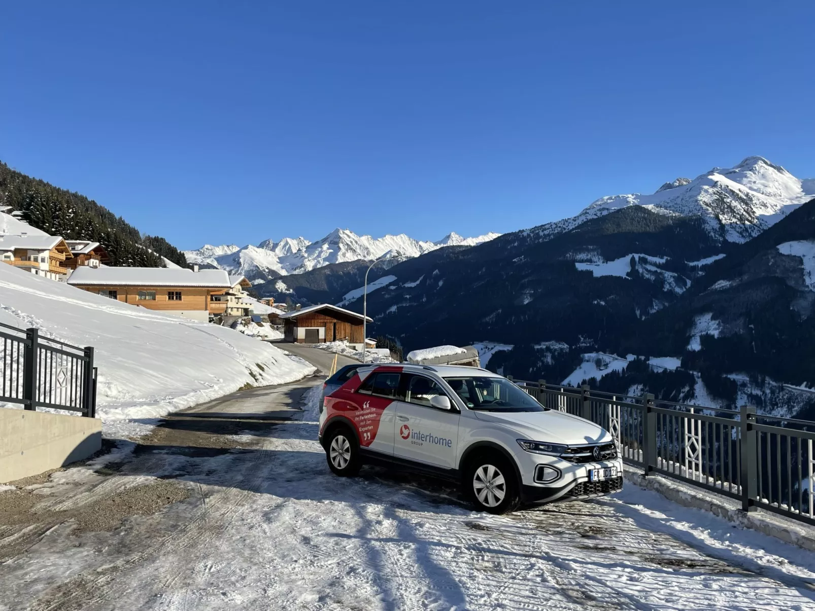 Alpenblick-Outside