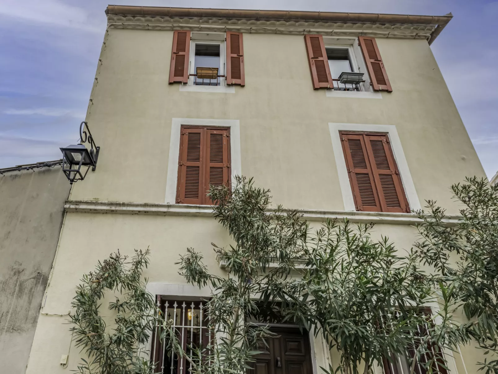 La Maison Theaulon-Draußen