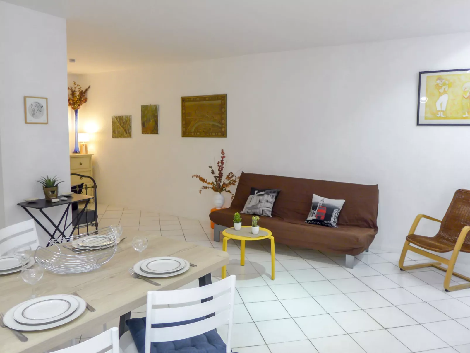 Vieux Nice-Inside