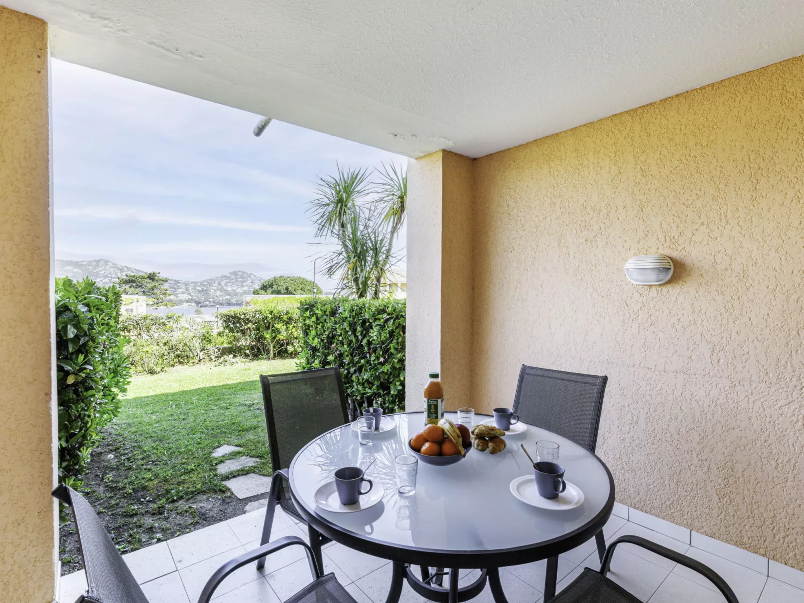 Le Belvédère (R1 110)-Dehors