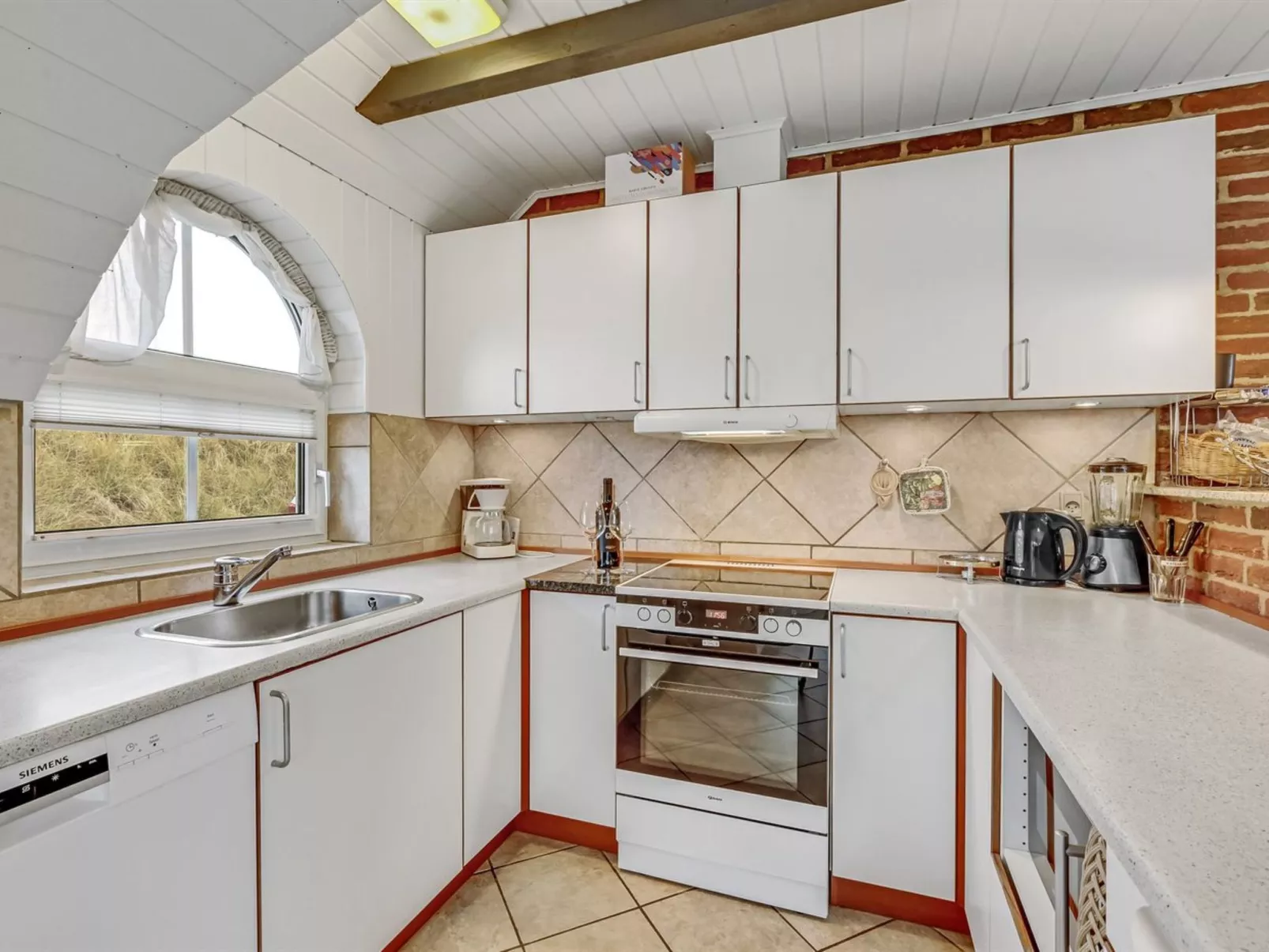 "Sannie" - 450m from the sea-Drinnen