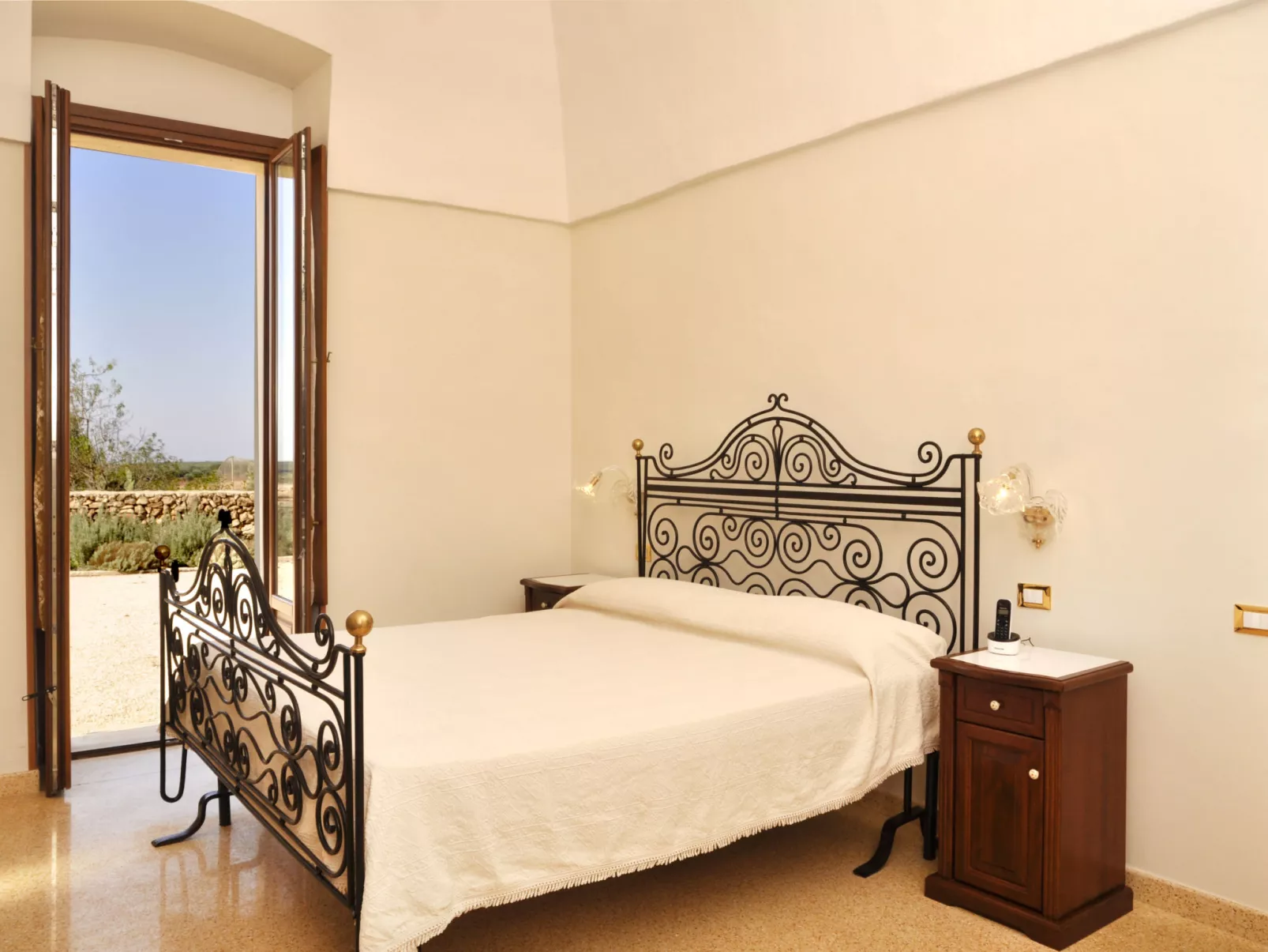 Tenuta Nucci-Inside