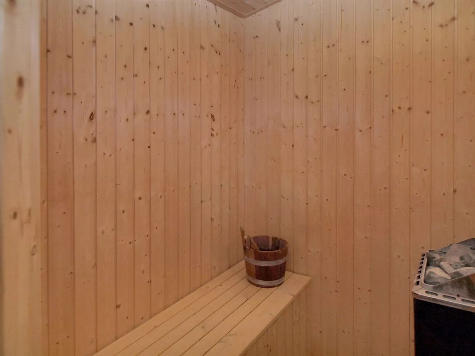 "Signe" - 800m from the sea-Inside