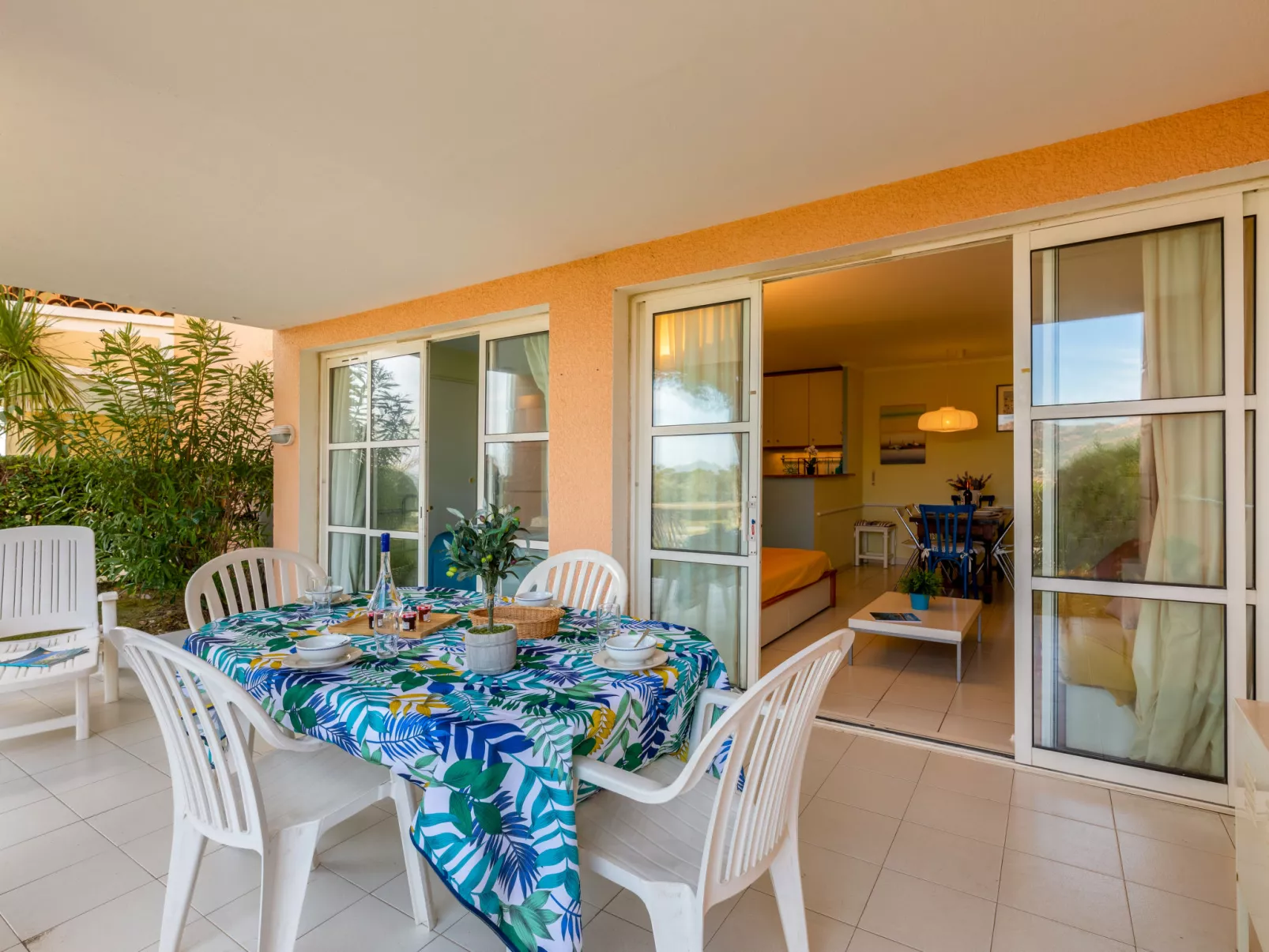 Le Belvédère (V2 009)-Dehors