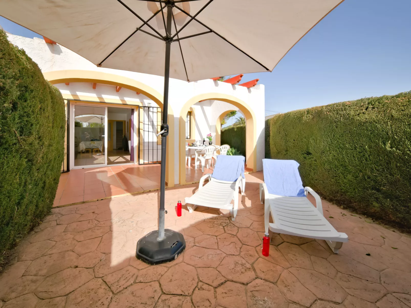 Residencial Puerta de Calpe-Outside