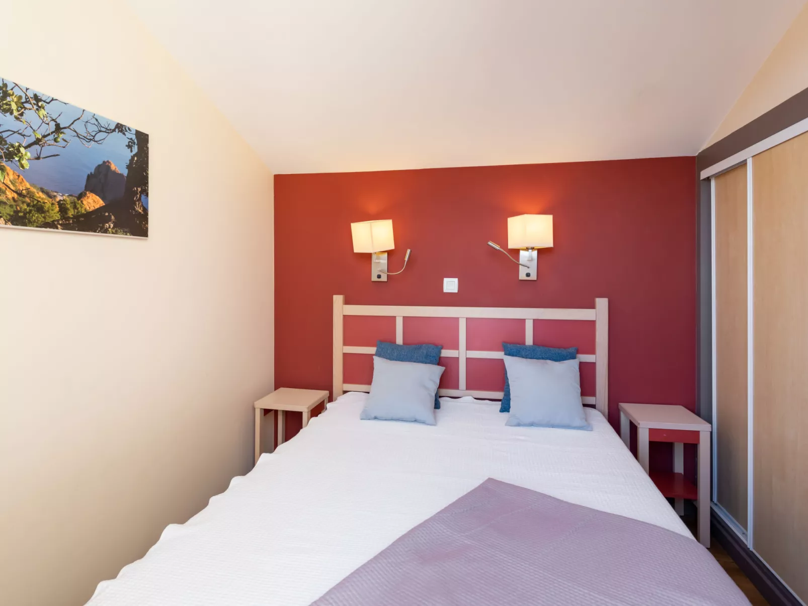 Le Village (C7 351)-Inside