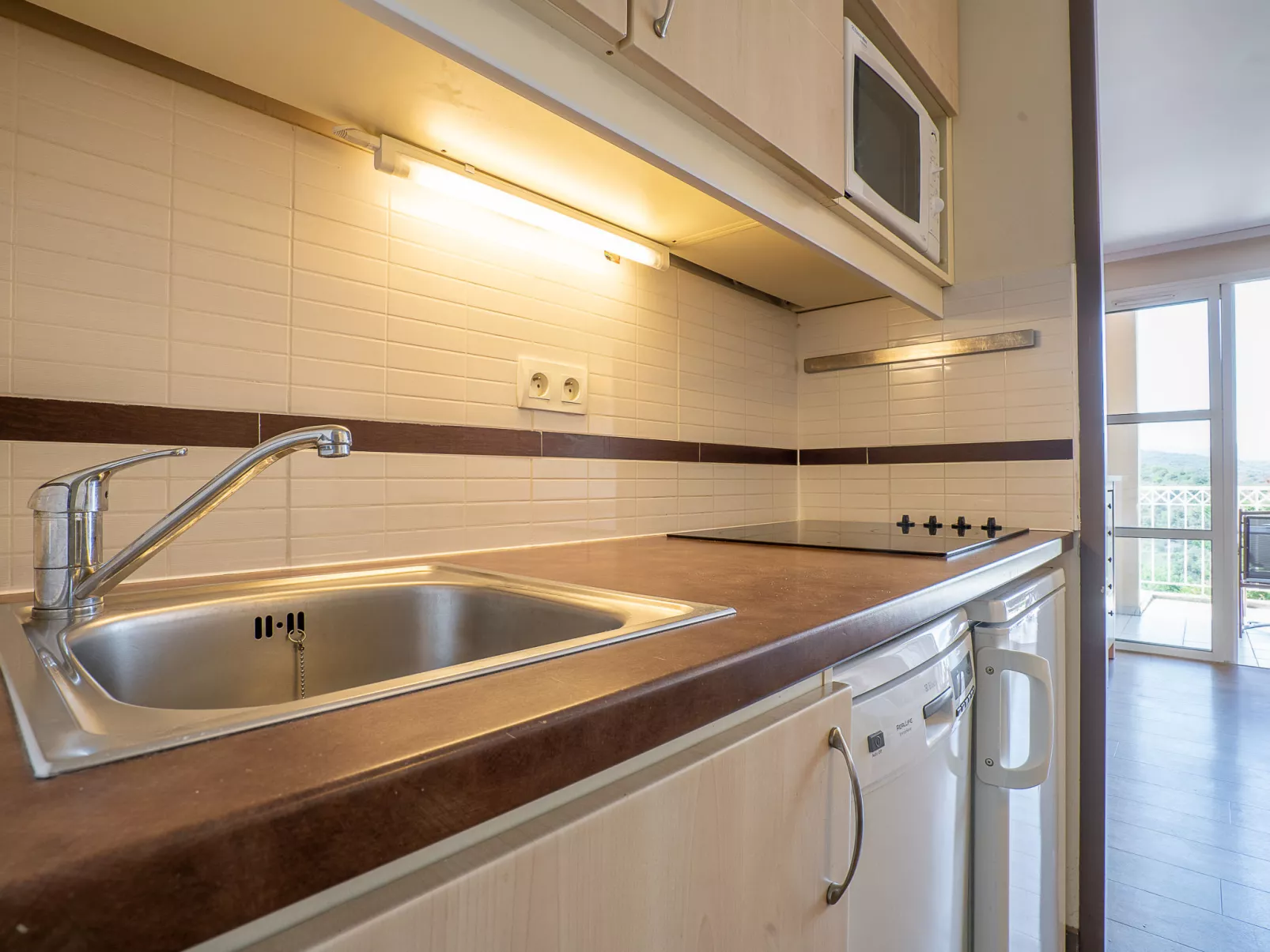 Le Village (C7 351)-Inside