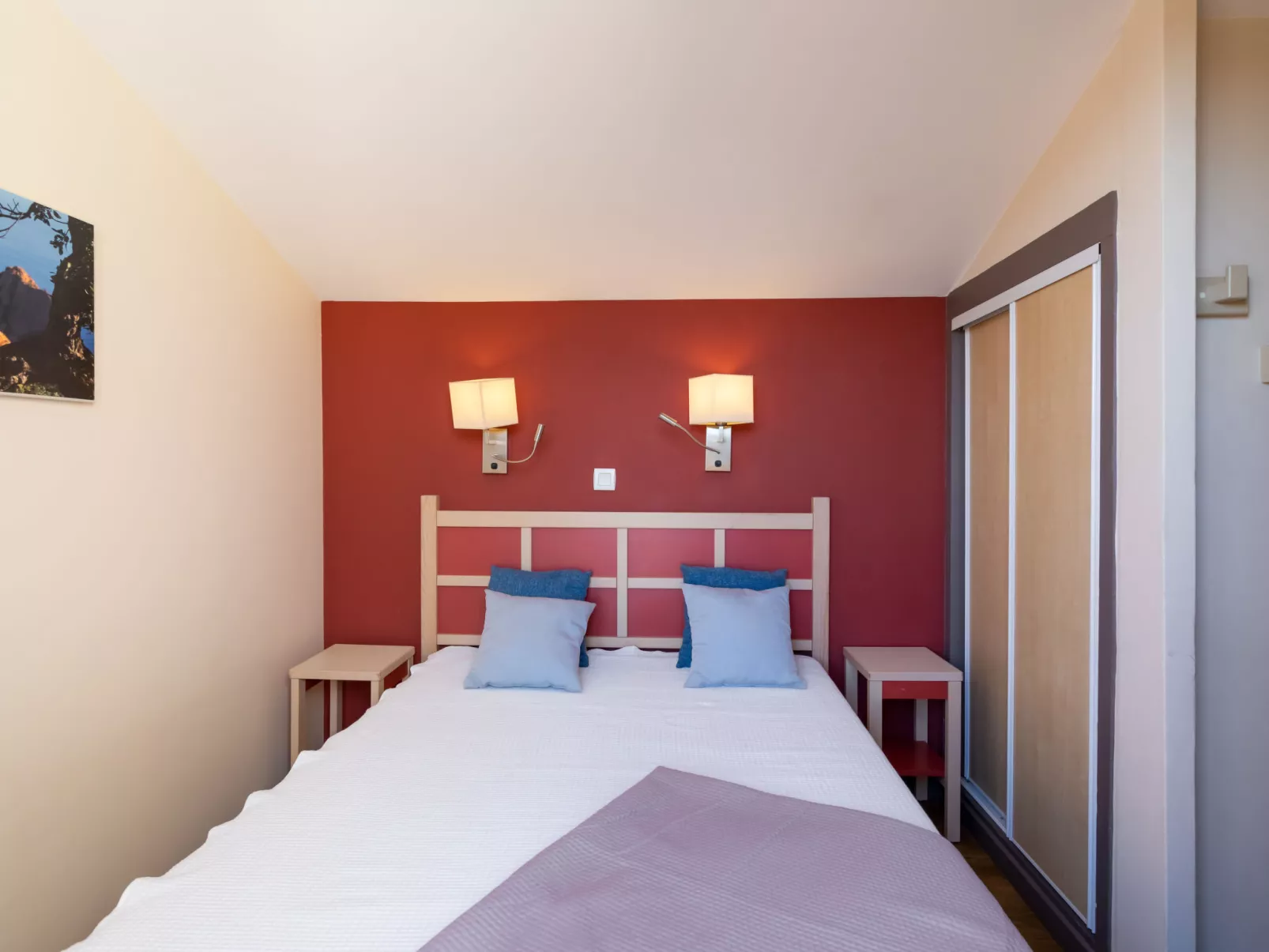 Le Village (C7 351)-Inside