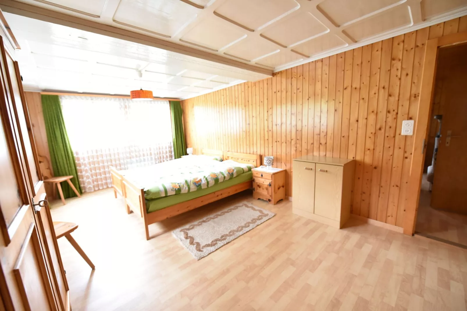 Chalet Edge-Bedroom